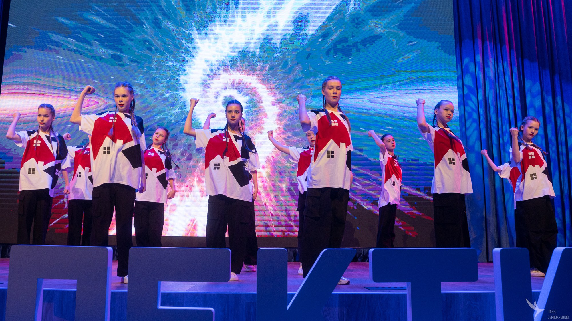 Танцевальный проспект. Репортажный фотограф в Казани Павел Серпокрылов