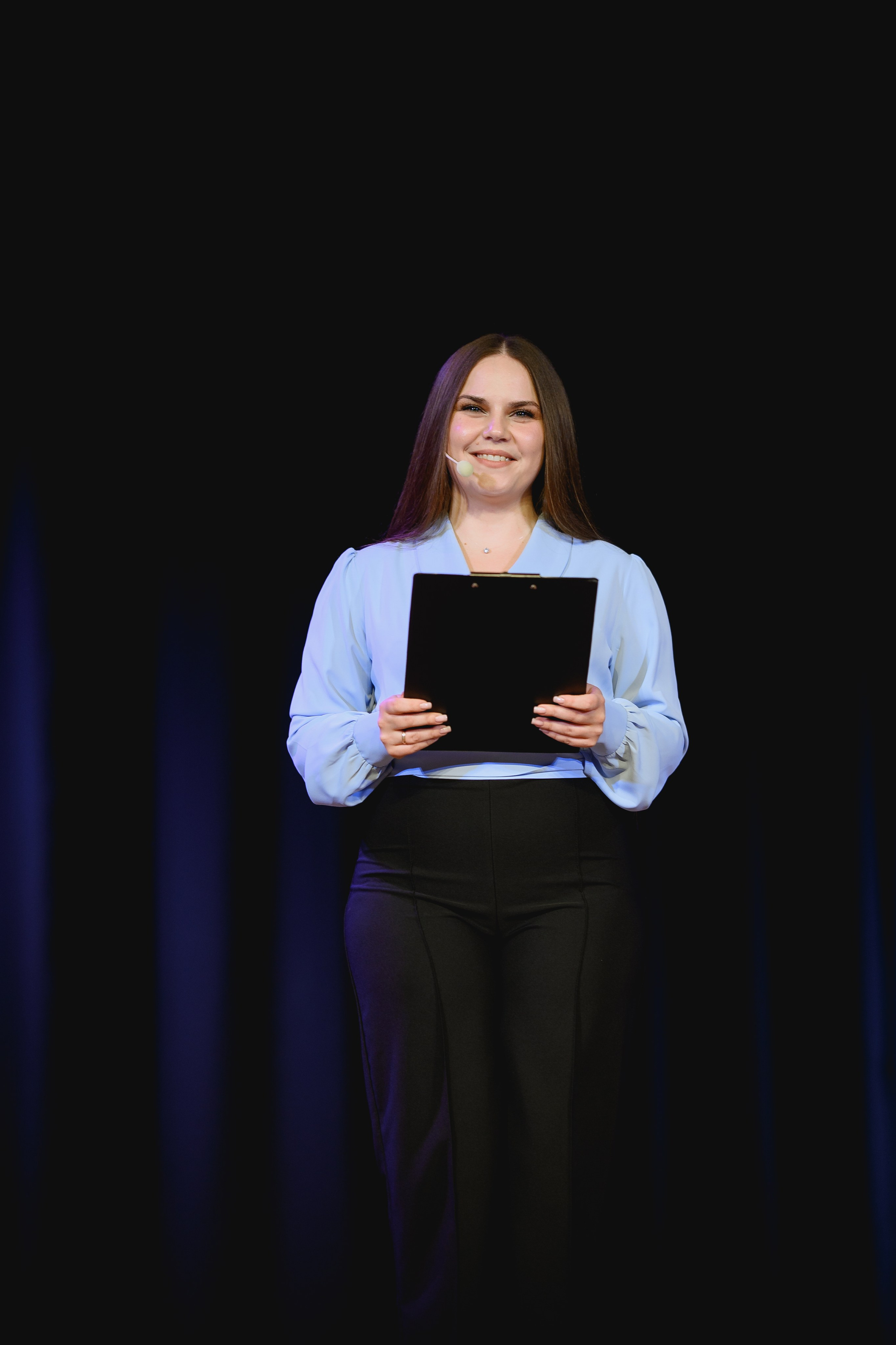 Концерт от 28.11.2025. Березанский КДЦ. День матери. Фотограф Котова Валентина