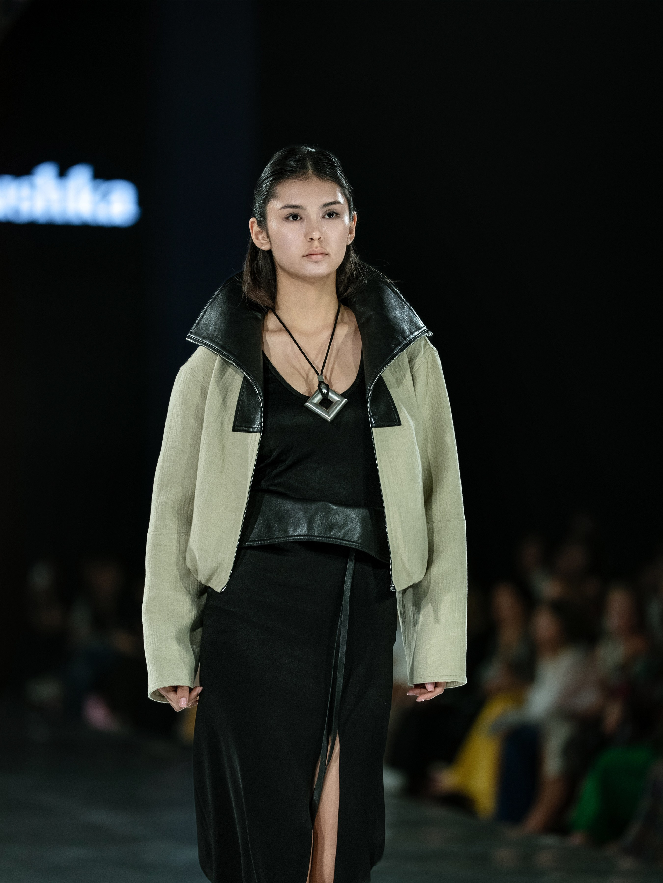 Visa Fashion Week Nanushka. Сайт Алматинского НЮ АРТ, будуар и фэшн фотографа Дениса Карпенко