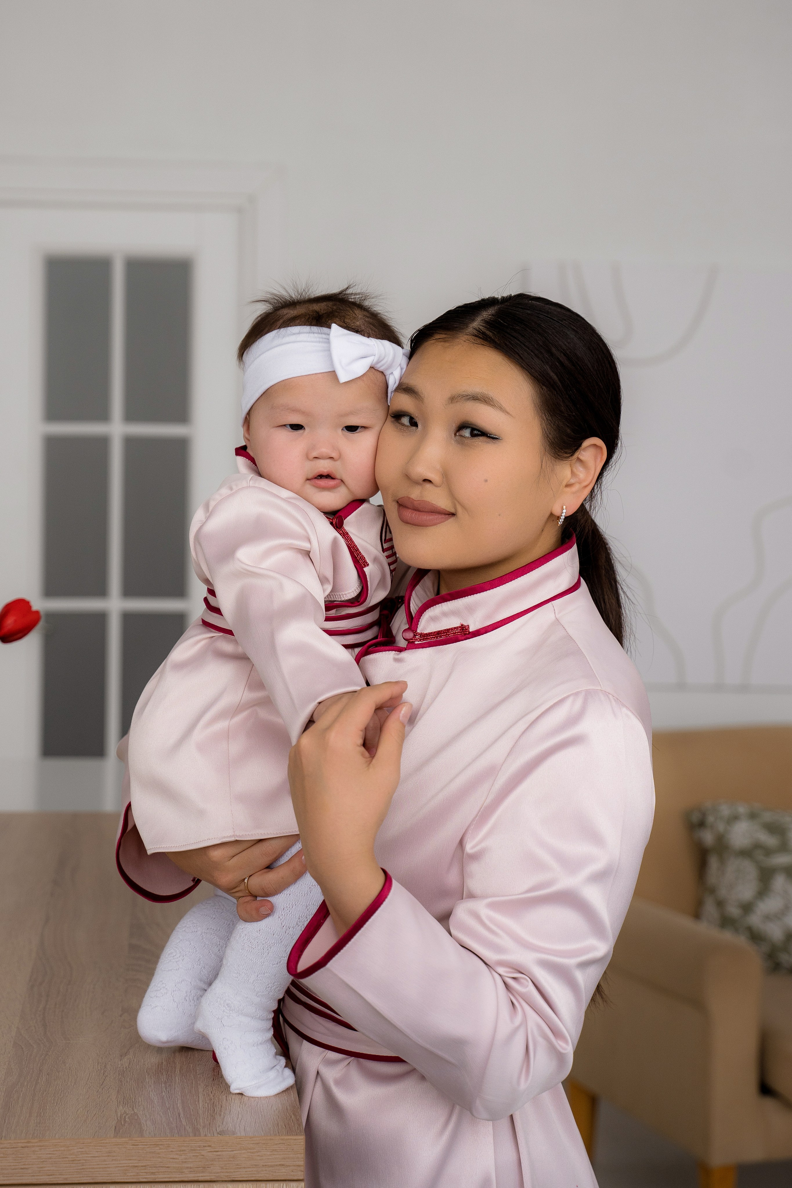 Семейная Люкс. Фотостудия Малина в городе Улан-Удэ. Фотограф Ирина Жарникова