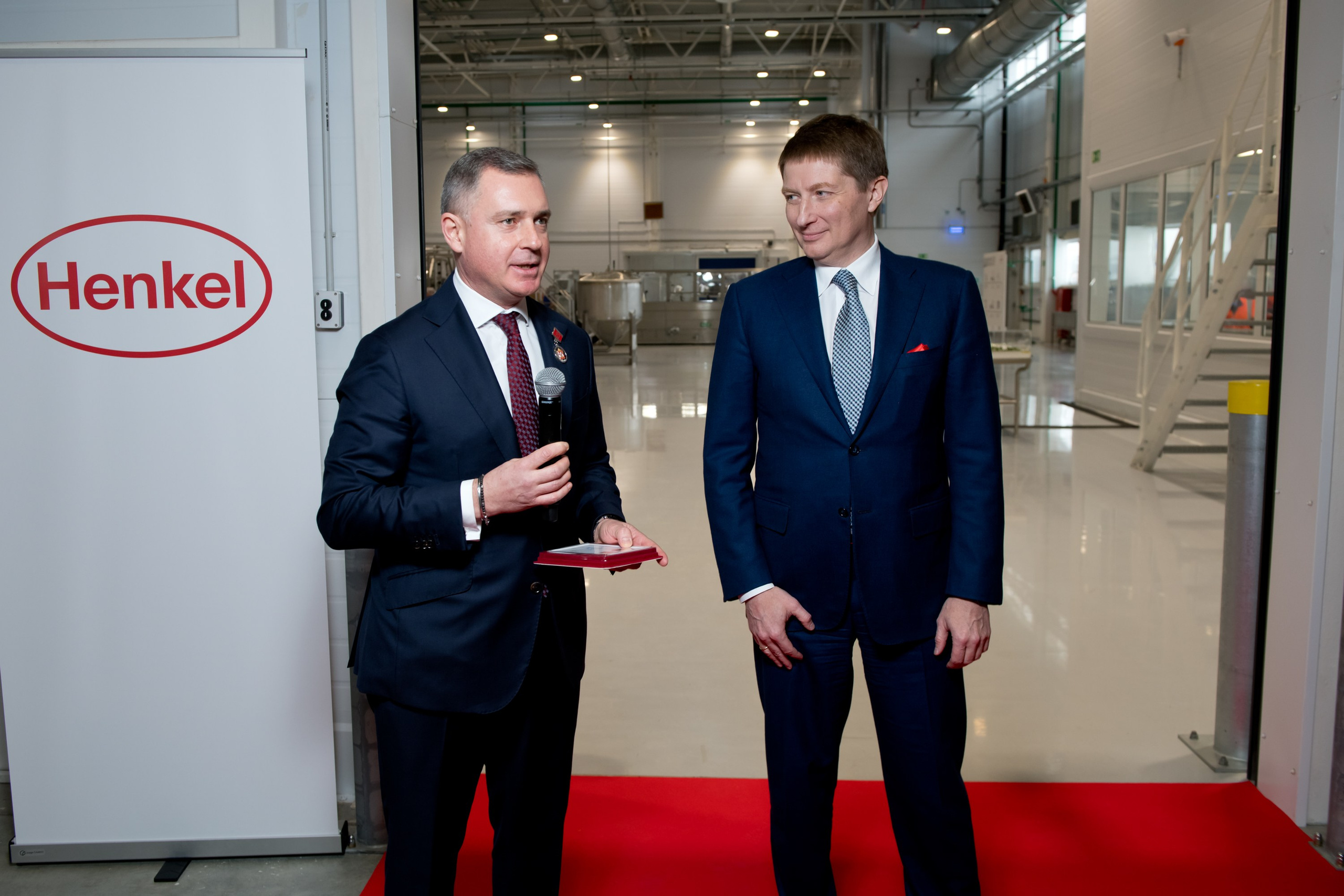 Открытие завода Henkel в Ногинске. Репортажный фотограф и видеограф Слава Думчев. Тимбилдинги, отчетники, корпоративы