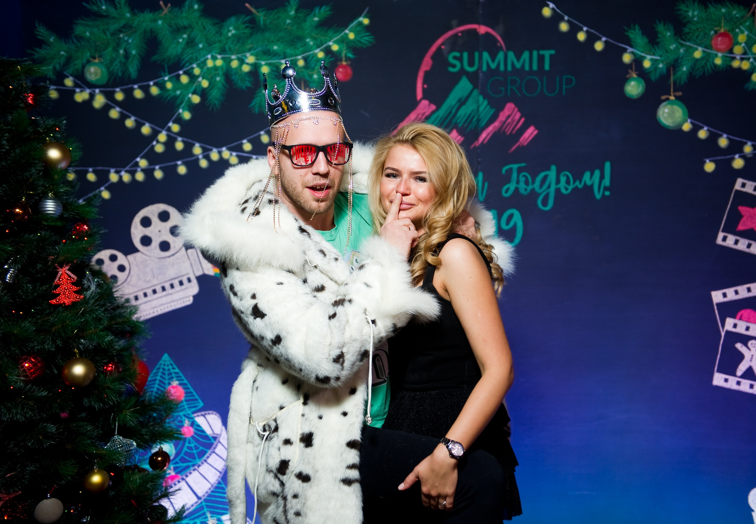 Новогодний корпоратив Summit. Репортажный фотограф и видеограф Слава Думчев. Тимбилдинги, отчетники, корпоративы