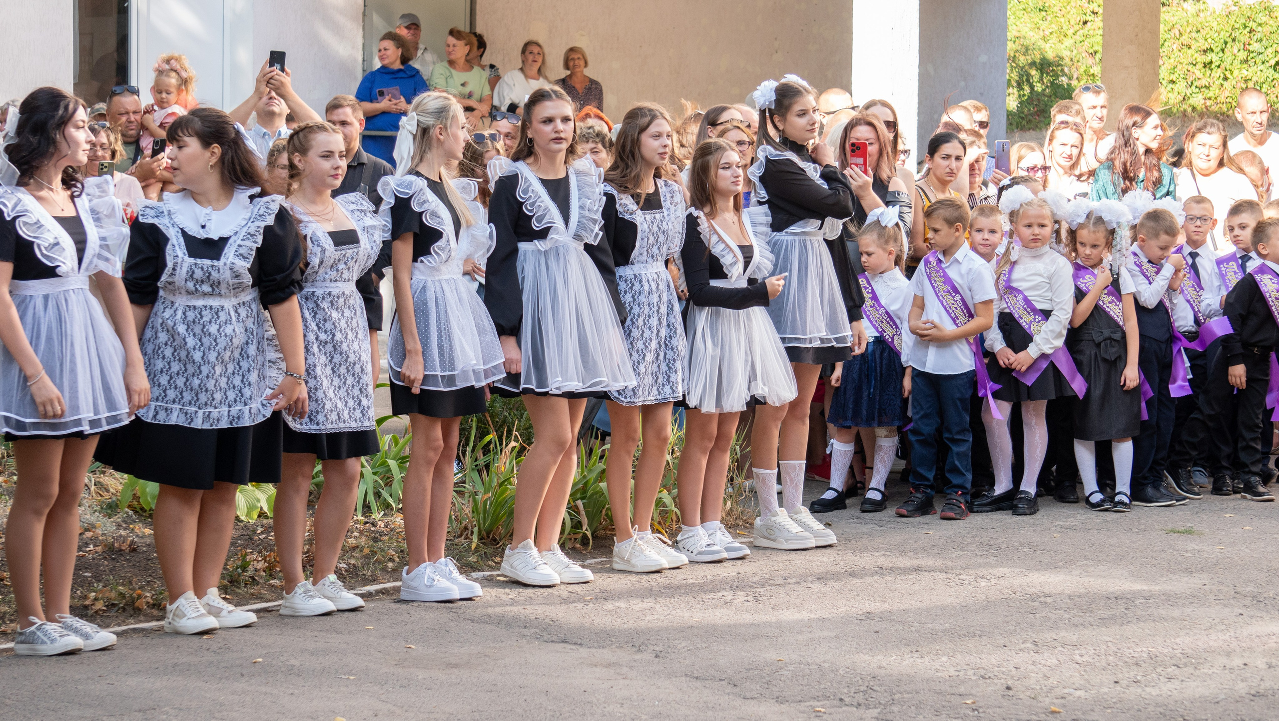 Сборные со школ. Фотограф в РФ и ЛНР Юлия Федосеева