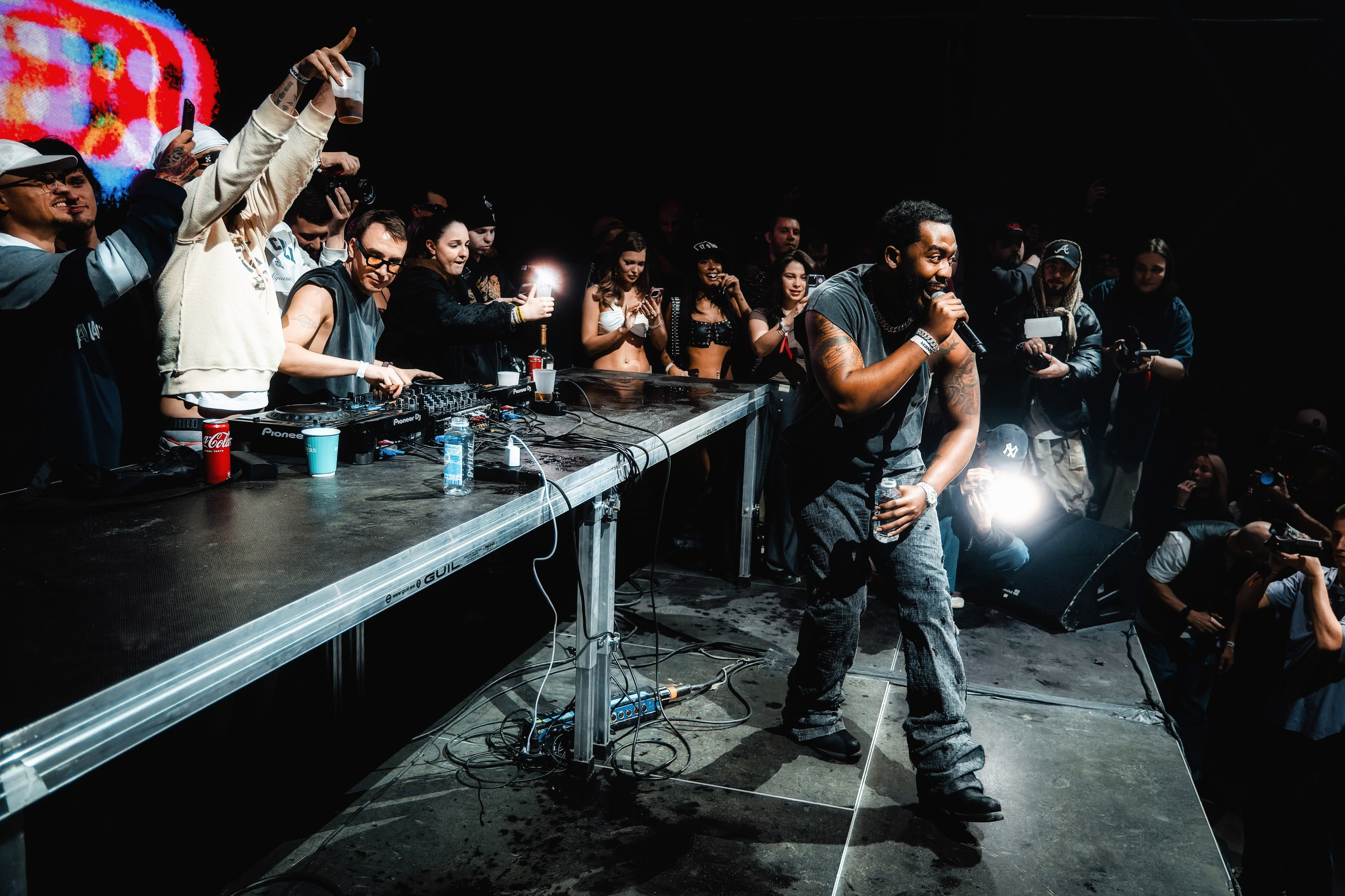 AVG x Desiigner в Tau 21.02.2025. Репортажный фотограф и видеограф в Москве