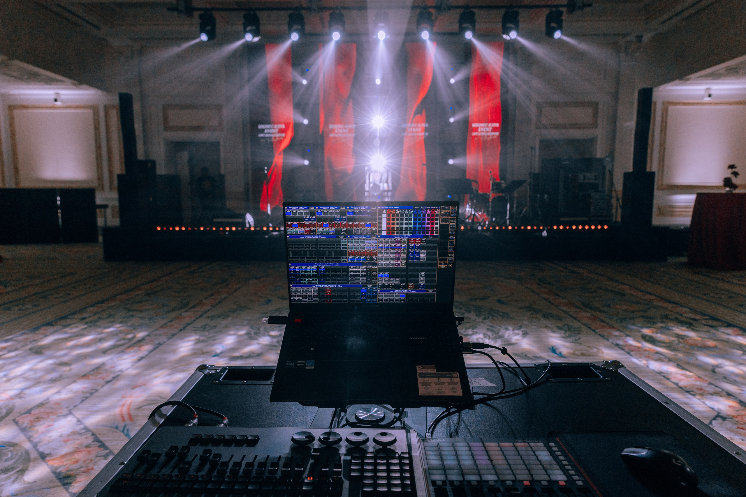 Red ball. Свадебный фотограф в Санкт-Петербурге и Москве Андрей Чернов