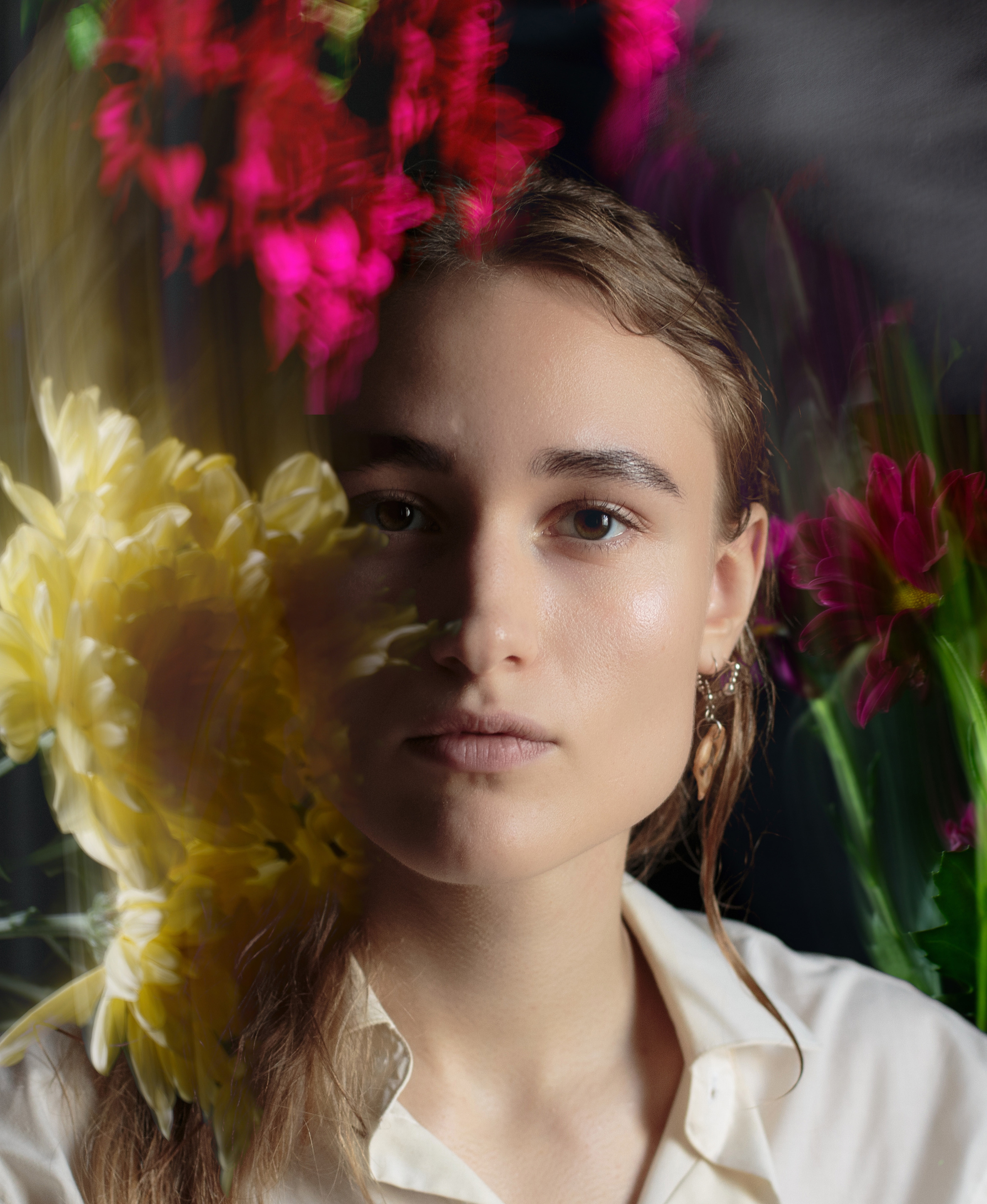 Амелия и цветы. Портретный фотограф СПб — Ира Волкова