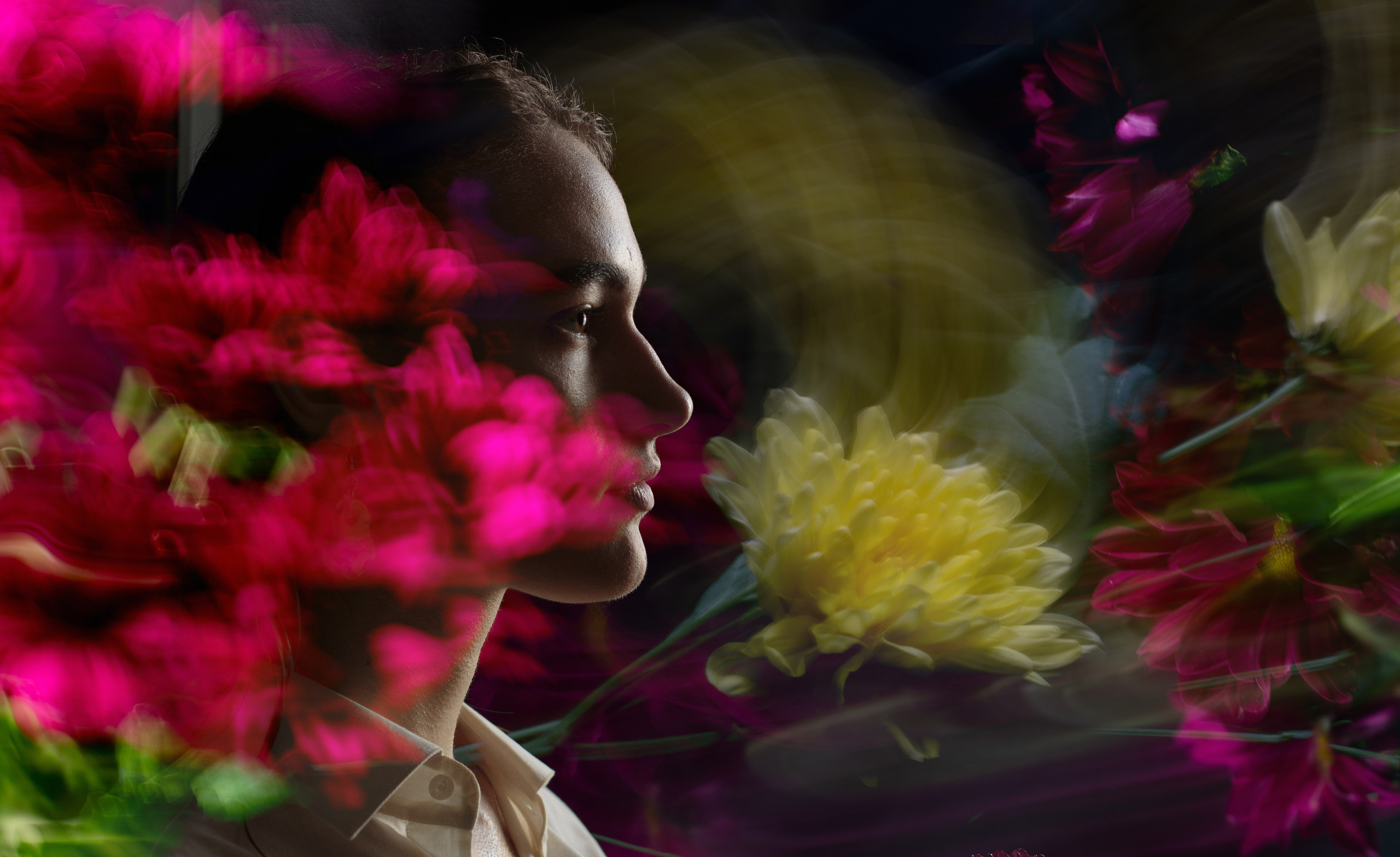 Амелия и цветы. Портретный фотограф СПб — Ира Волкова