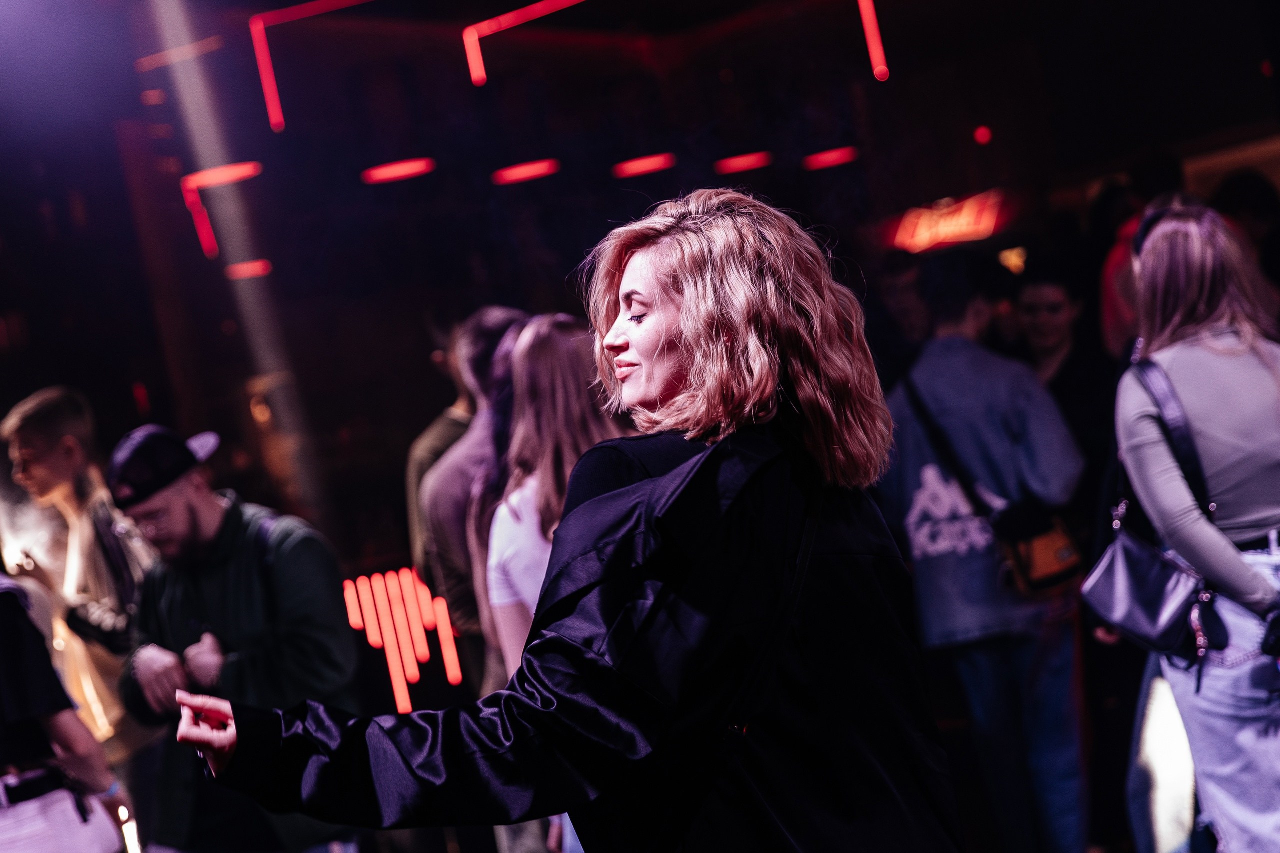 Концерт Просто Лера. Фотограф в Иркутске Настя Гаськова