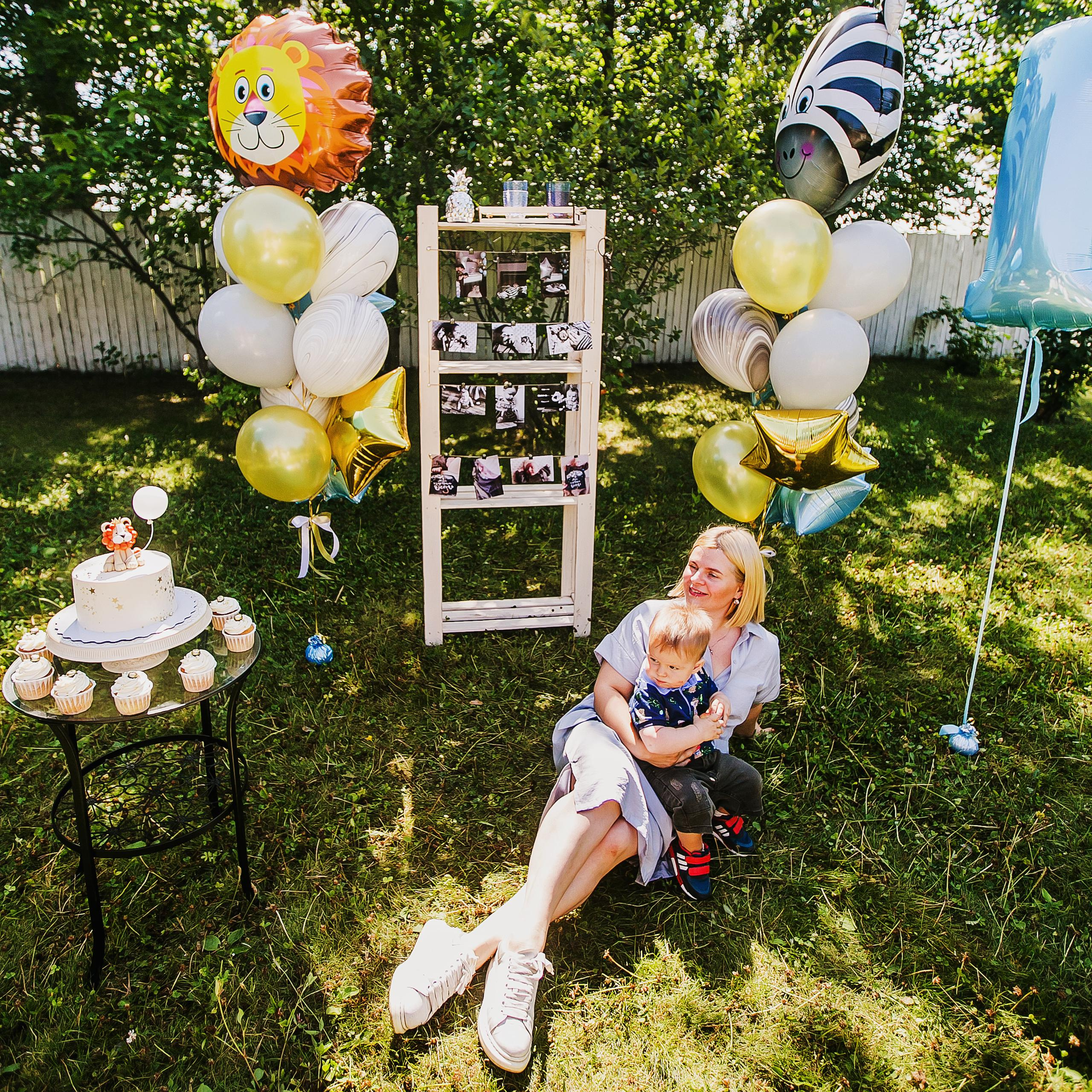 Давид и семья. 1 год. Фотограф Полина Егорова город Тюмень