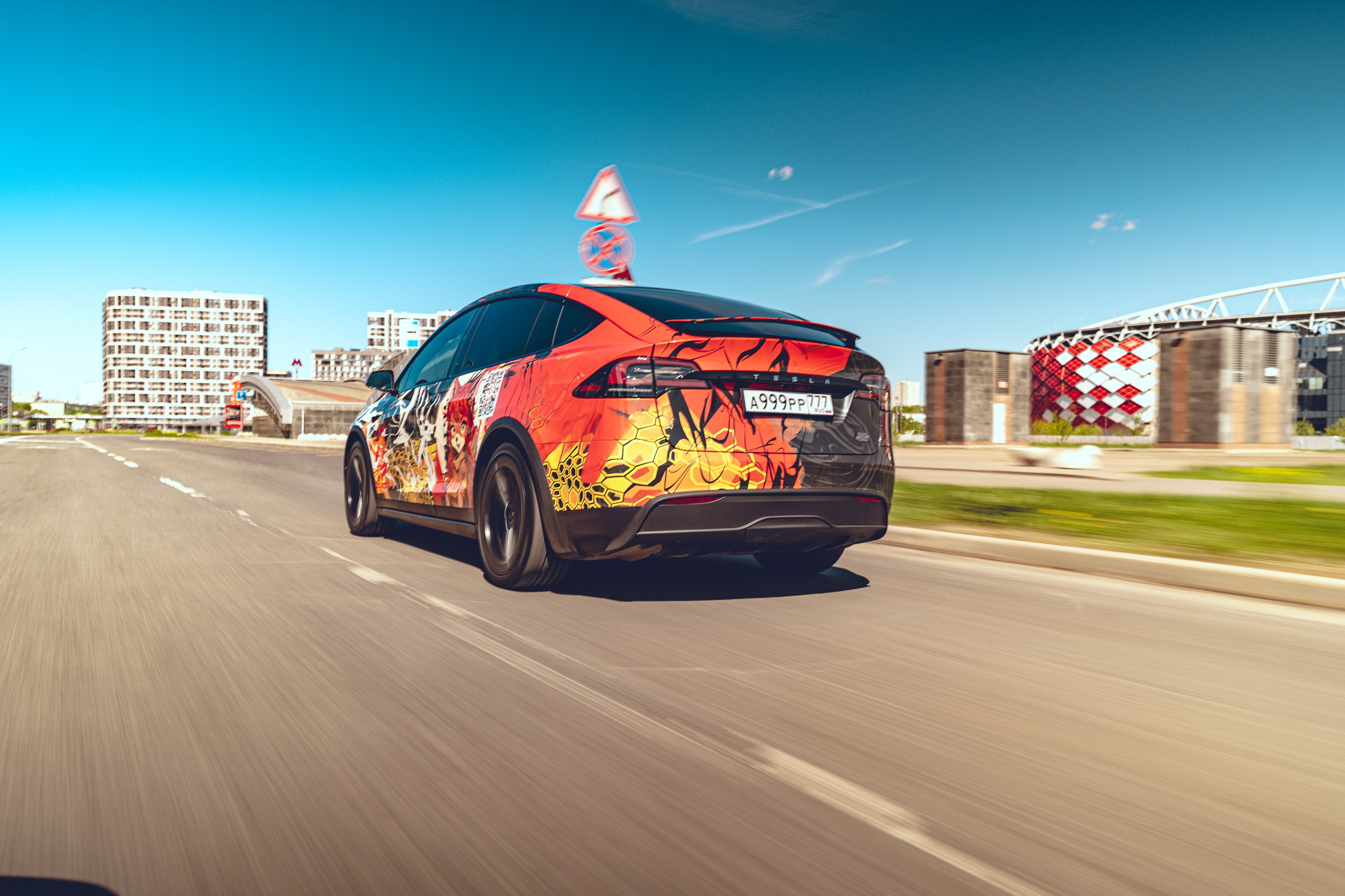 Винилография на Tesla Model X Plaid. Студия дизайна и оклейки авто Barmaley Design