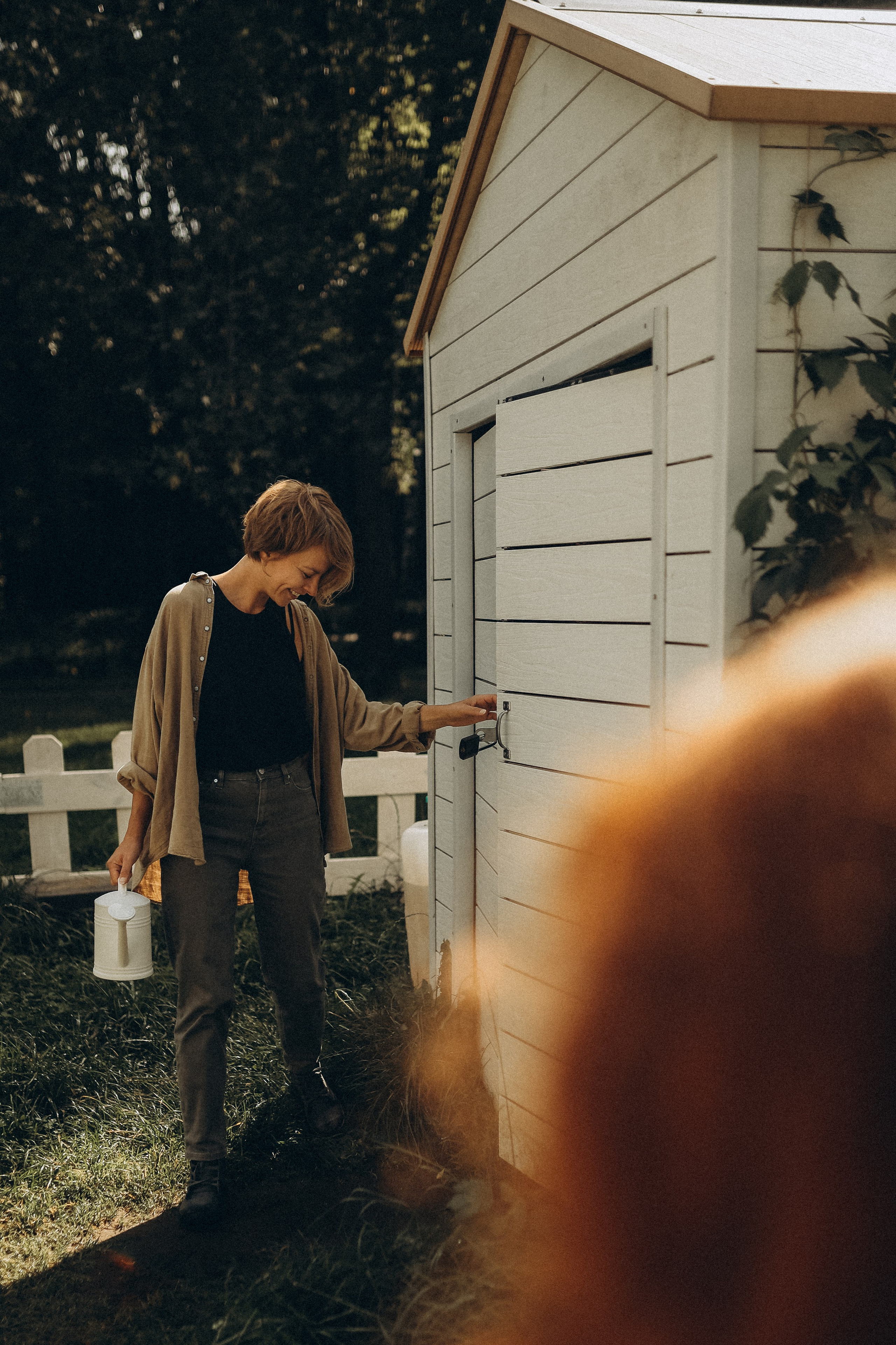 Дина и Миа в огороде. Семейный и детский фотограф в Москве Анастасия Меликова