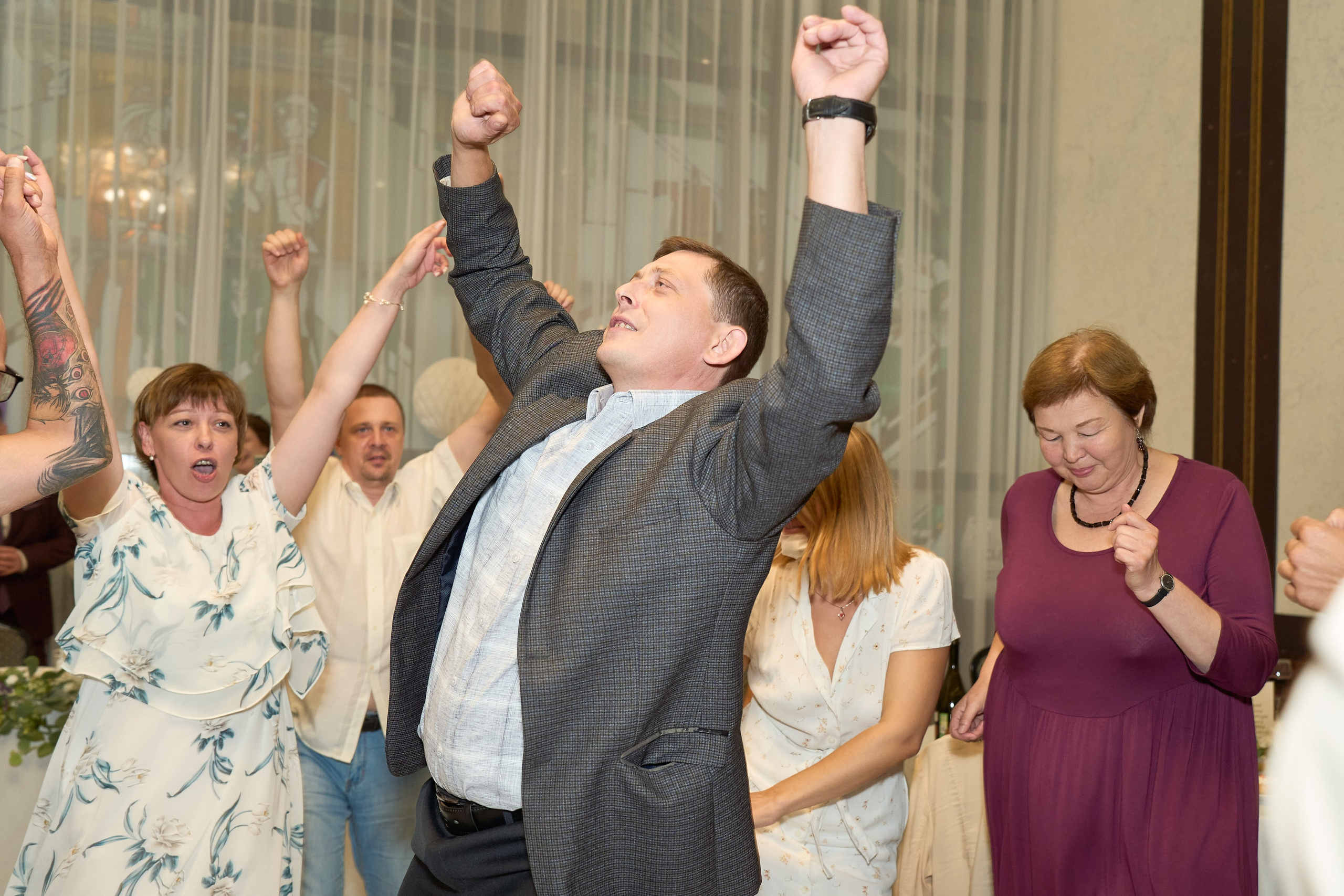 Свадебный банкет. Репортажный и портретный фотограф в Томске Ларионов Артём