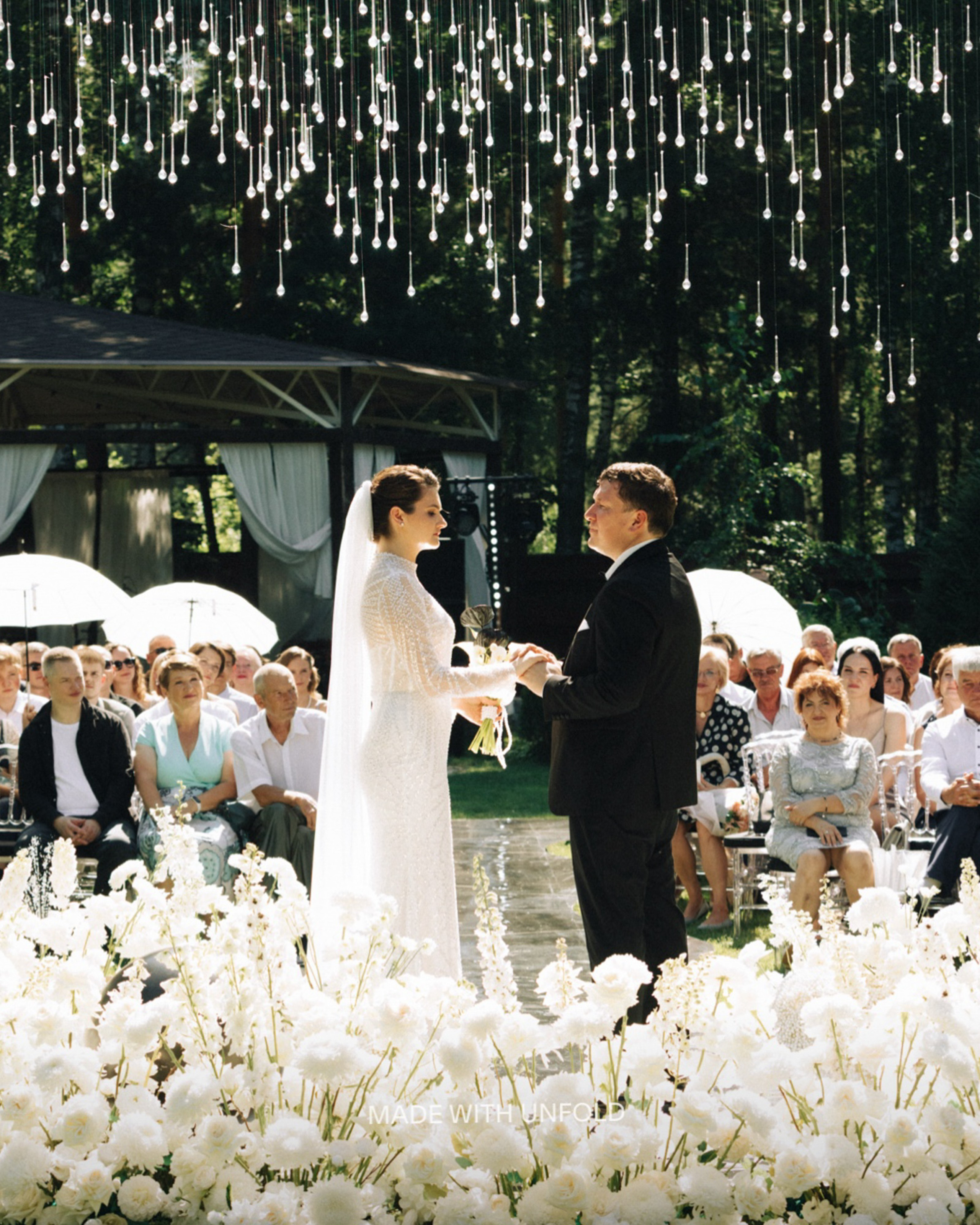 1. Свадебный фотограф @alexandradmitrievaph