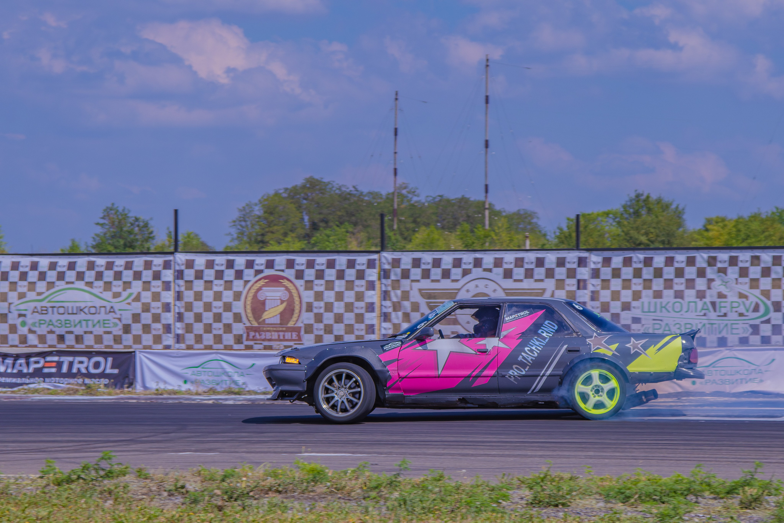 Фотосъёмка профессионального дрифта в Ростов-на-Дону. Портретный фотограф в Ростове-на-Дону Антон Казарин