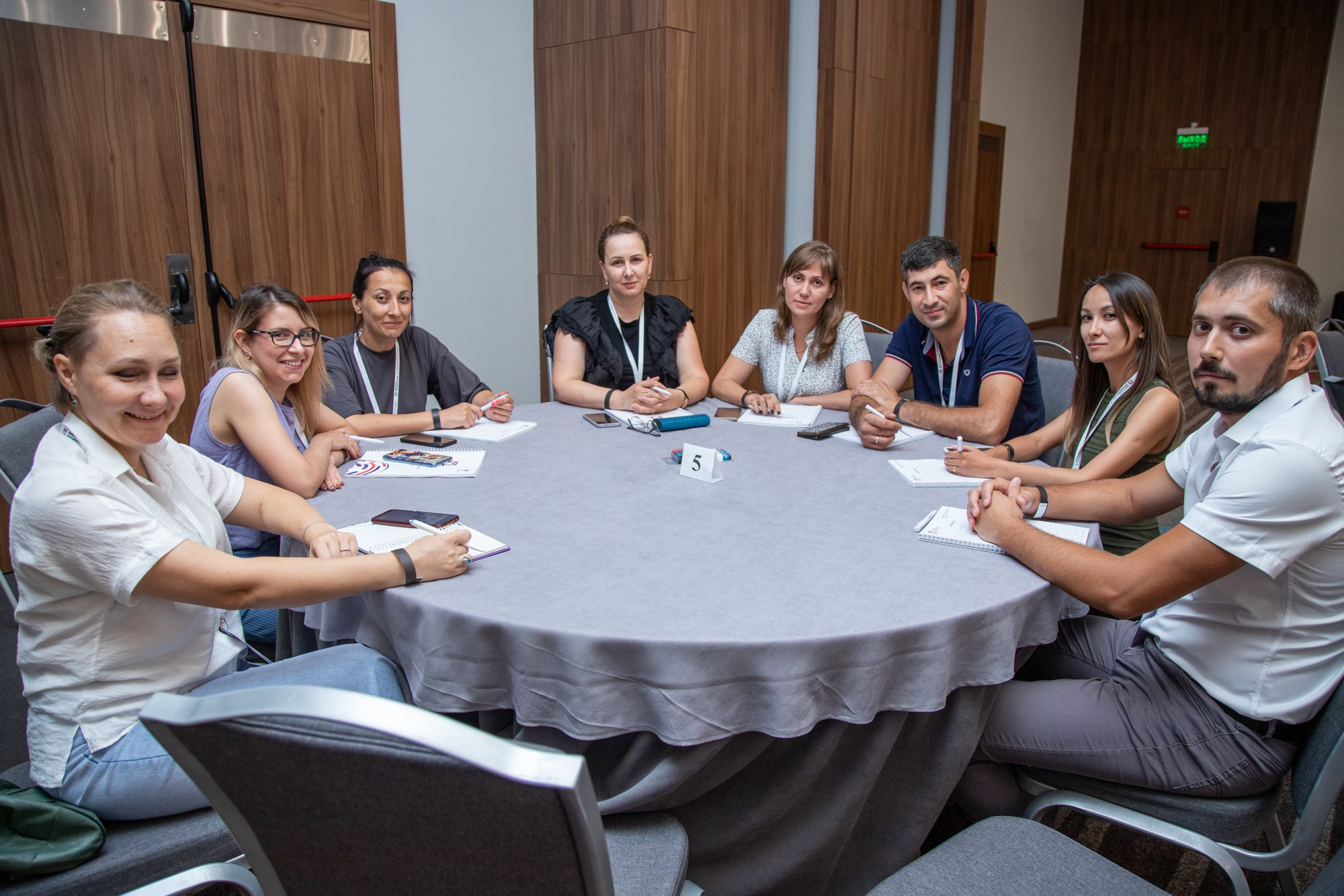 Федеральный семинар от «Росмолодёжи». Репортажный, промышленный и маркетплейс-фотограф Дмитрий Чернат