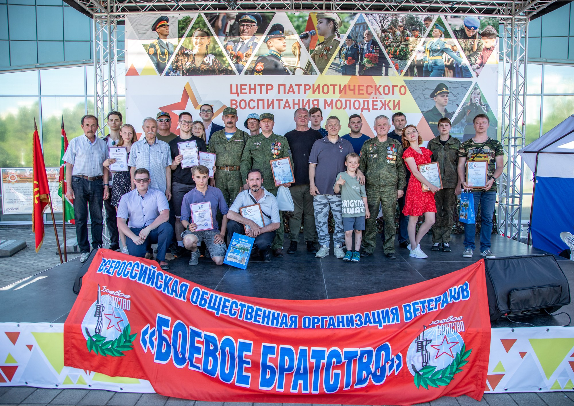 Патриотический фестиваль «Наследие». Репортажный, промышленный и маркетплейс-фотограф Дмитрий Чернат