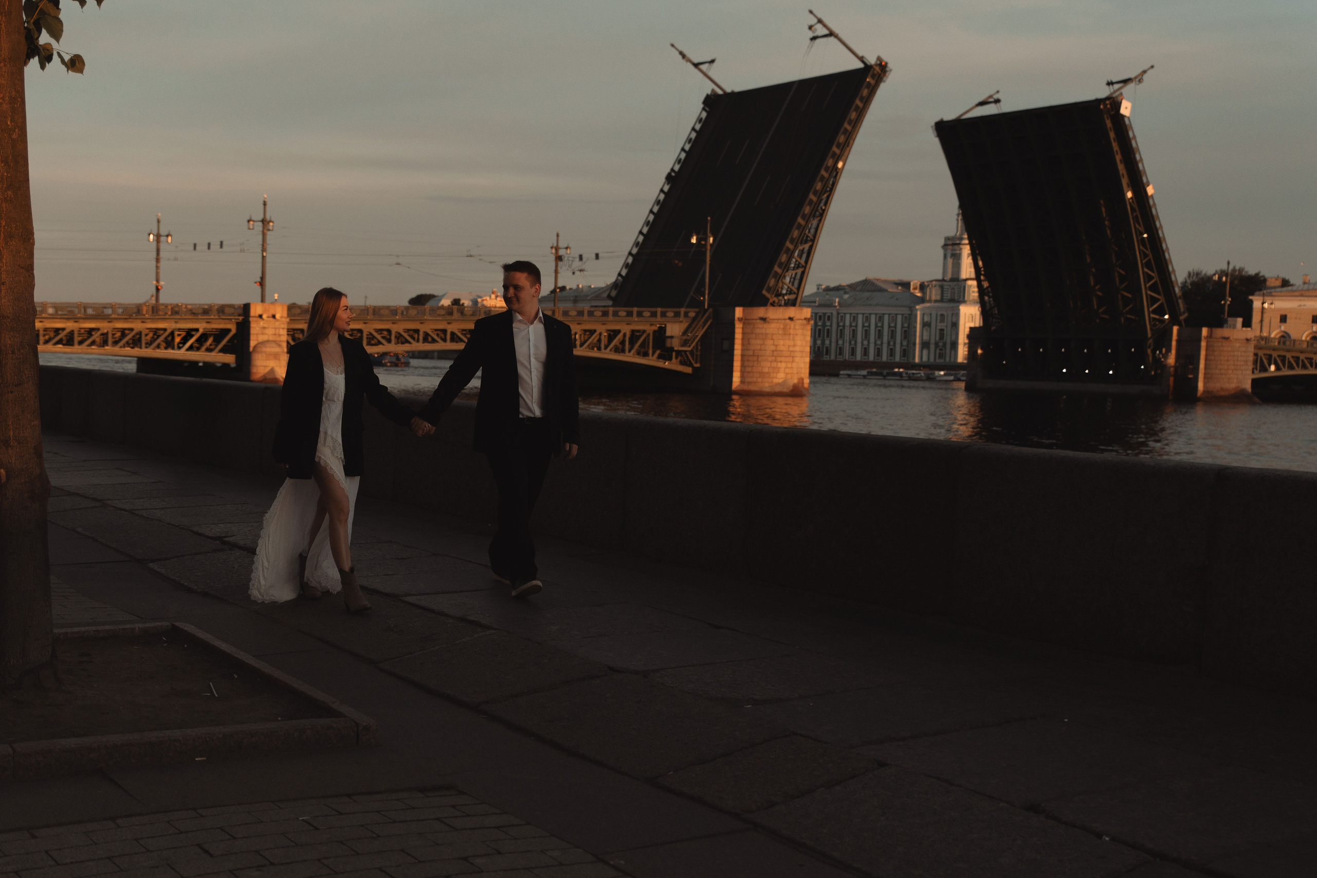 Момент счастливой любви. Свадебный фотограф Питер СПБ Индивидуальные, парные, свадебные съёмки