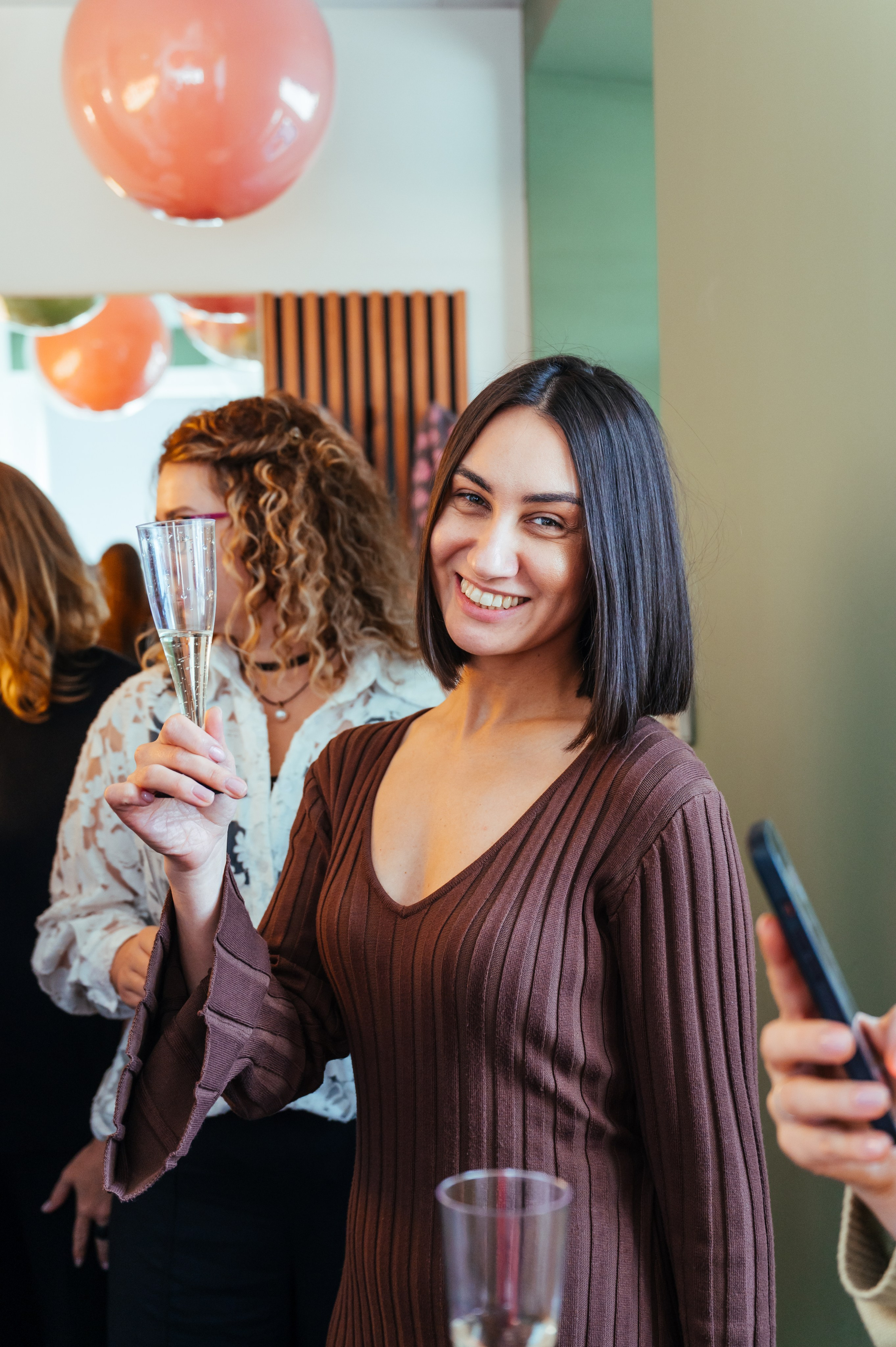 Открытие стоматологии Smile Is. Анастасия Петрович фотограф, фотокорреспондент в Москве и Санкт-Петербурге. Фотосъёмка репортажа, мероприятия, корпоративная съёмка, контент