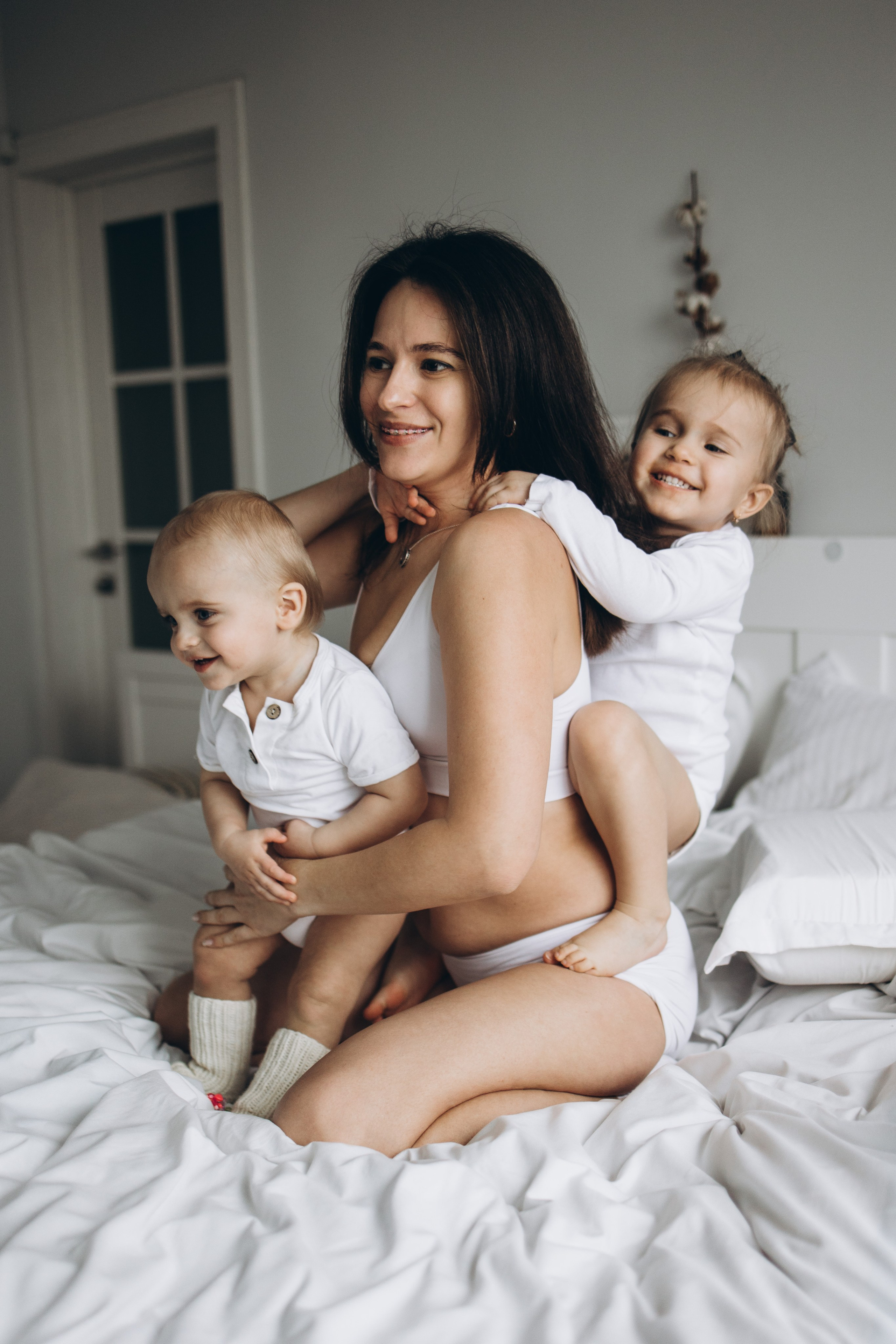 Света, Мира и Арсений. Семейный фотограф в Москве Виктория Ястребинская