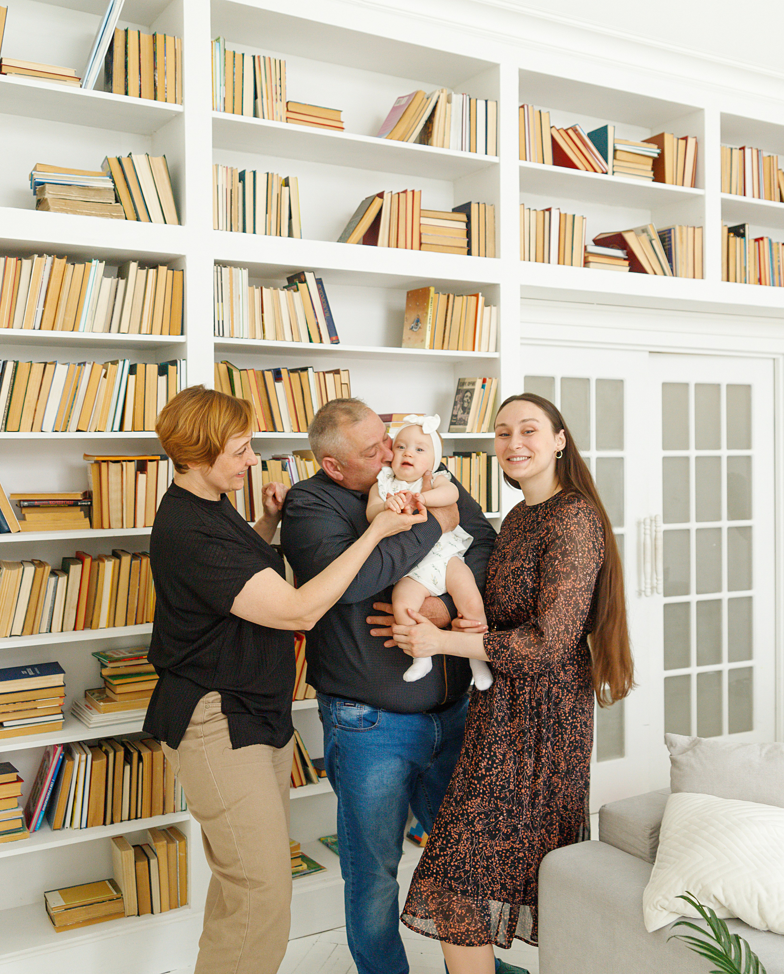 Семейная фотостудия. Семейный, свадебный и детский фотограф в Новосибирске Ольга Хидченко