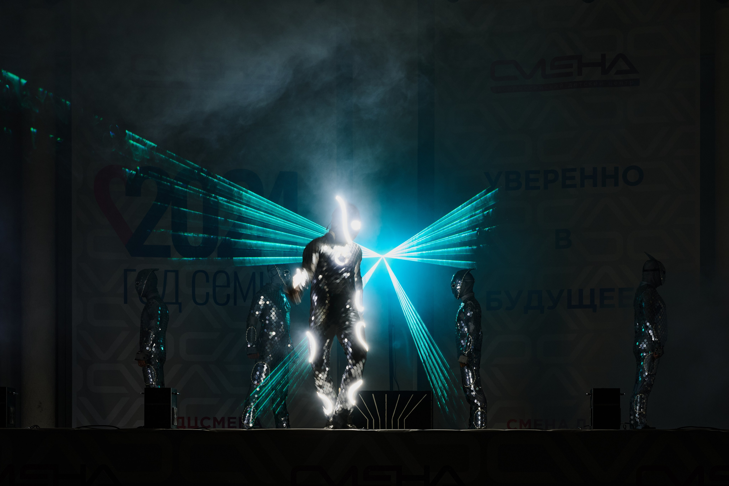 Открытие смены «Юный Геолог». ВДЦ «Смена» Авугст 2024 Анапа. Фотограф Роман Адлер