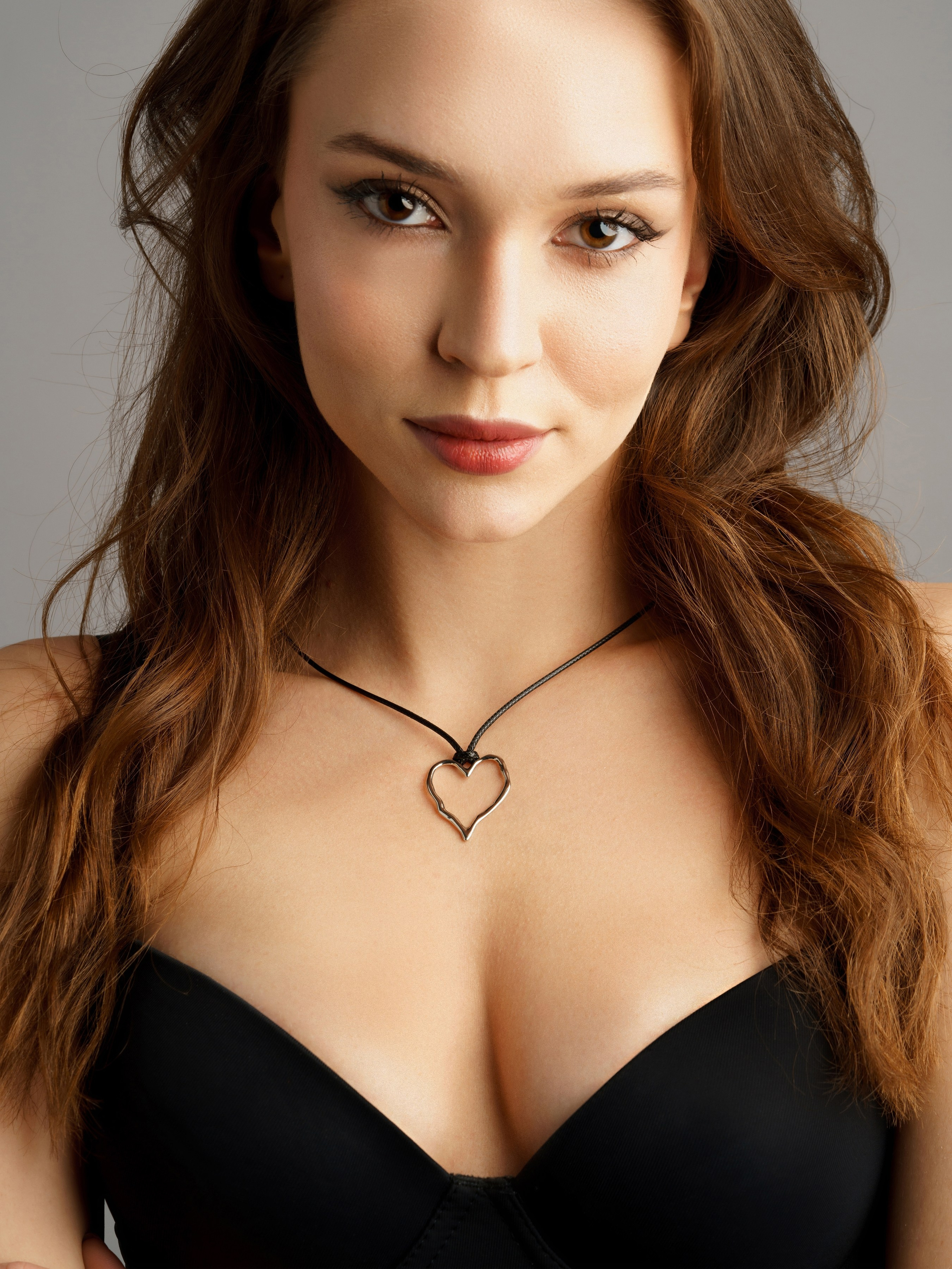 Колье, модель Екатерина. KED Production — продакшн из СПб. Создаём фото, видео и контент, который помогает брендам и селлерам продавать больше