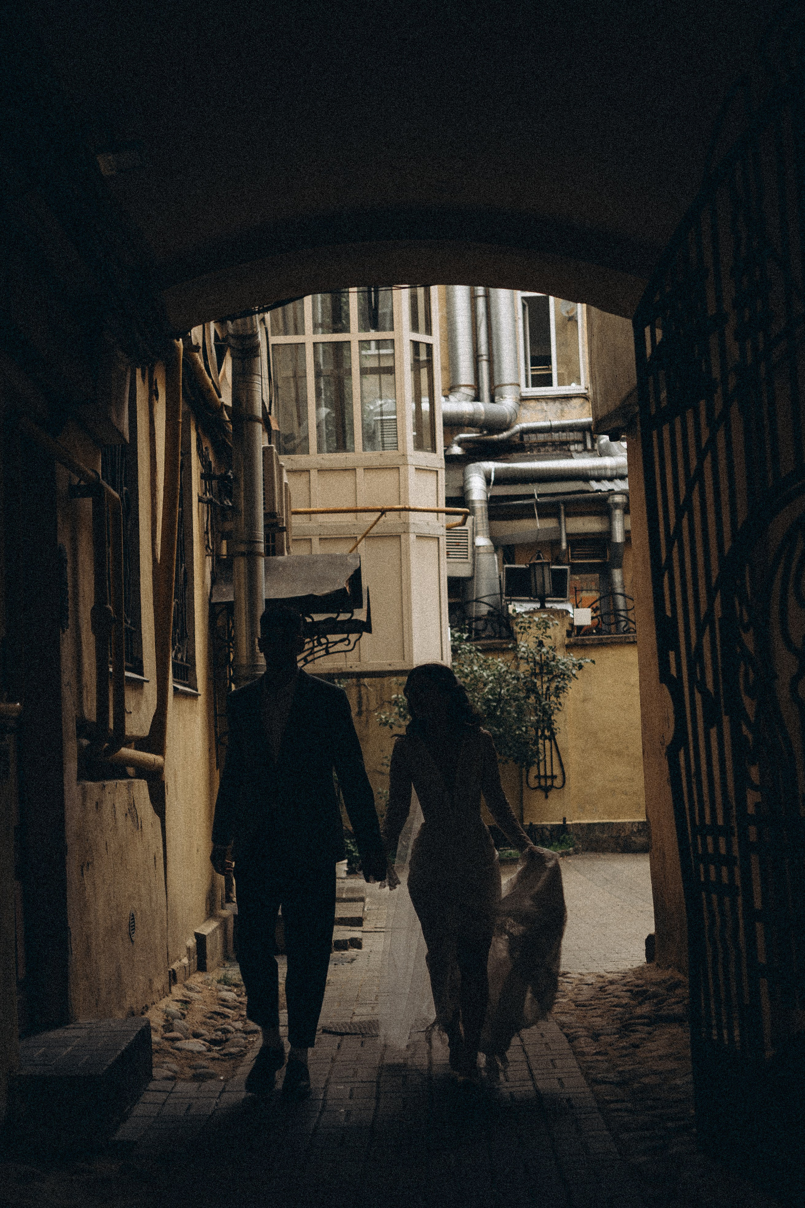 СВАДЕБНАЯ ПРОГУЛКА ВОЗЕ ИСАИКЕВСКОГО СОБОРА АСТОРИИ И ЗАКОНОДАЛЕТНОГО СОБРАНИЯ. Профессиональный фотограф, Санкт-Петербург — Виктория Богомолова