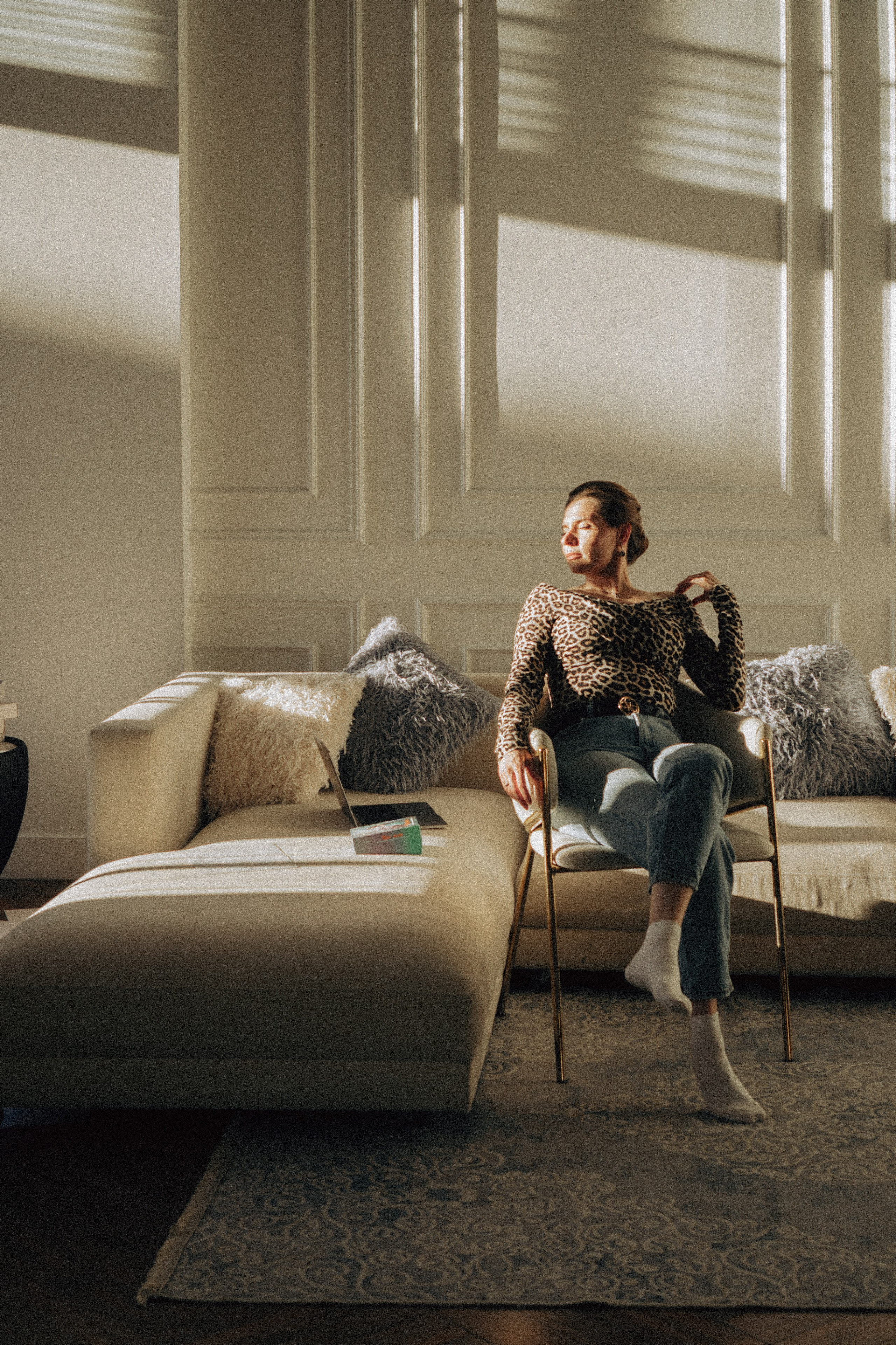 ФОТОСЕСИИЯ В СТУДИИ ДЛЯ ДЕВУШКИ ПСИХОЛОГА. Профессиональный фотограф, Санкт-Петербург — Виктория Богомолова