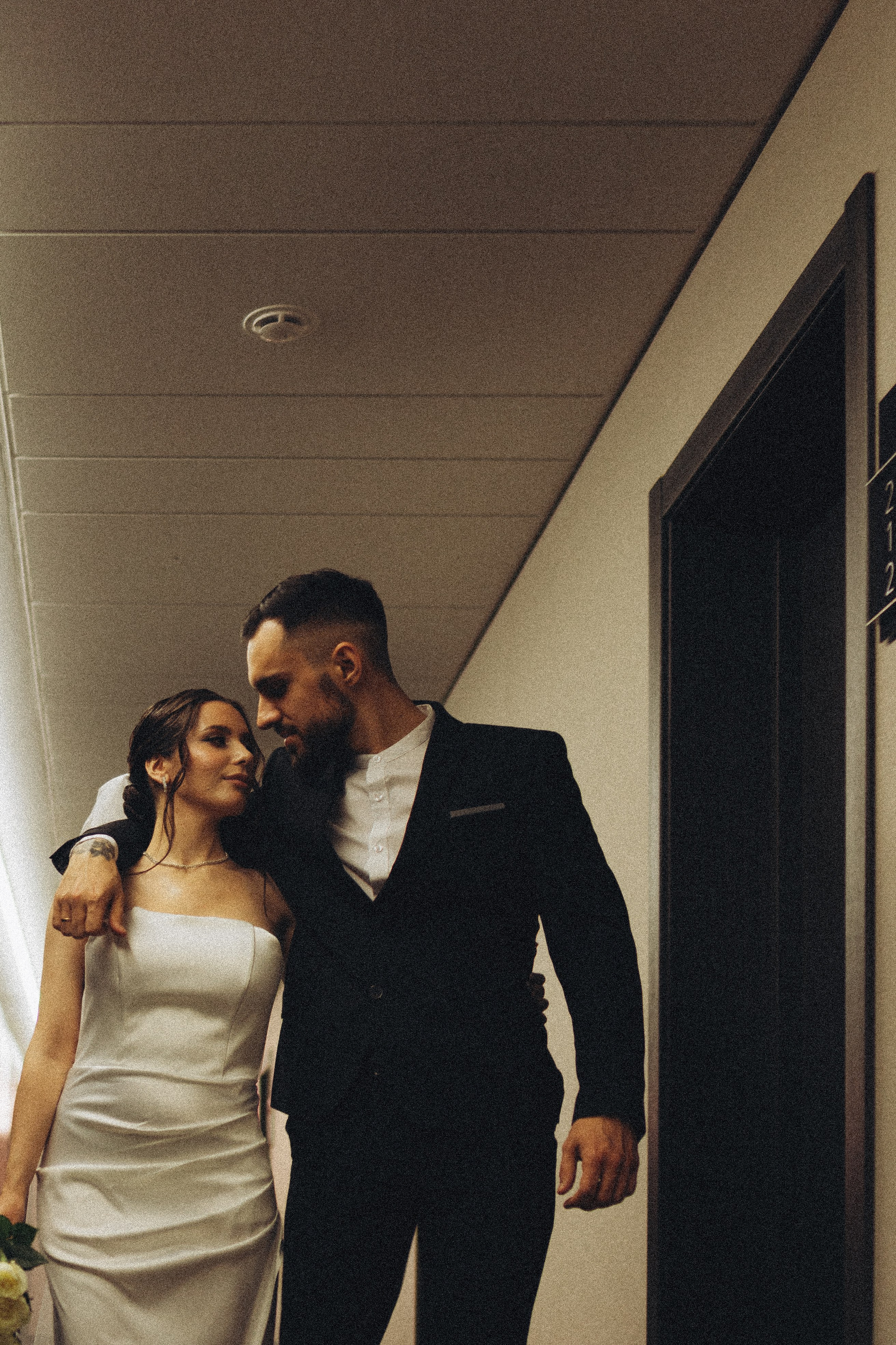 СВАДЕБНАЯ СЬЕМКА СБОРОВ ЖЕНИХА И НЕВЕСТЫ В ОТЕЛЕ И ТАКЖЕ ФОТОСЕССИИЯ В ОТЕЛЕЕ МЕГАПОЛИС БРЯНСК. Профессиональный фотограф, Санкт-Петербург — Виктория Богомолова