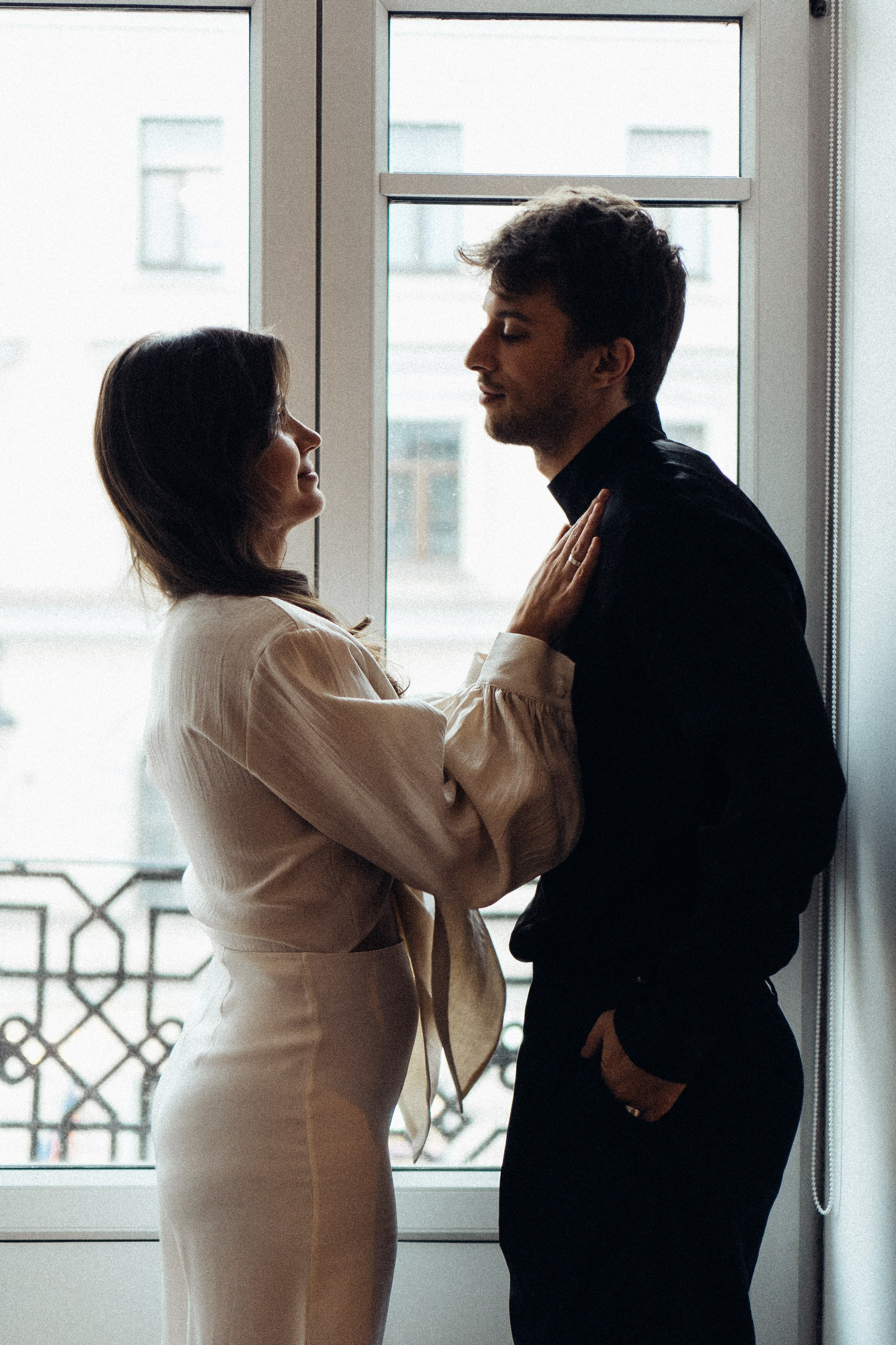 УТРО ЖЕНИХА И НЕВЕСТЫ В ПИТЕРСКОЙ КВАРТИРЕ И СЬЕМКА С СВАДЕБНЫХ ОБРАЗАХ. Профессиональный фотограф, Санкт-Петербург — Виктория Богомолова