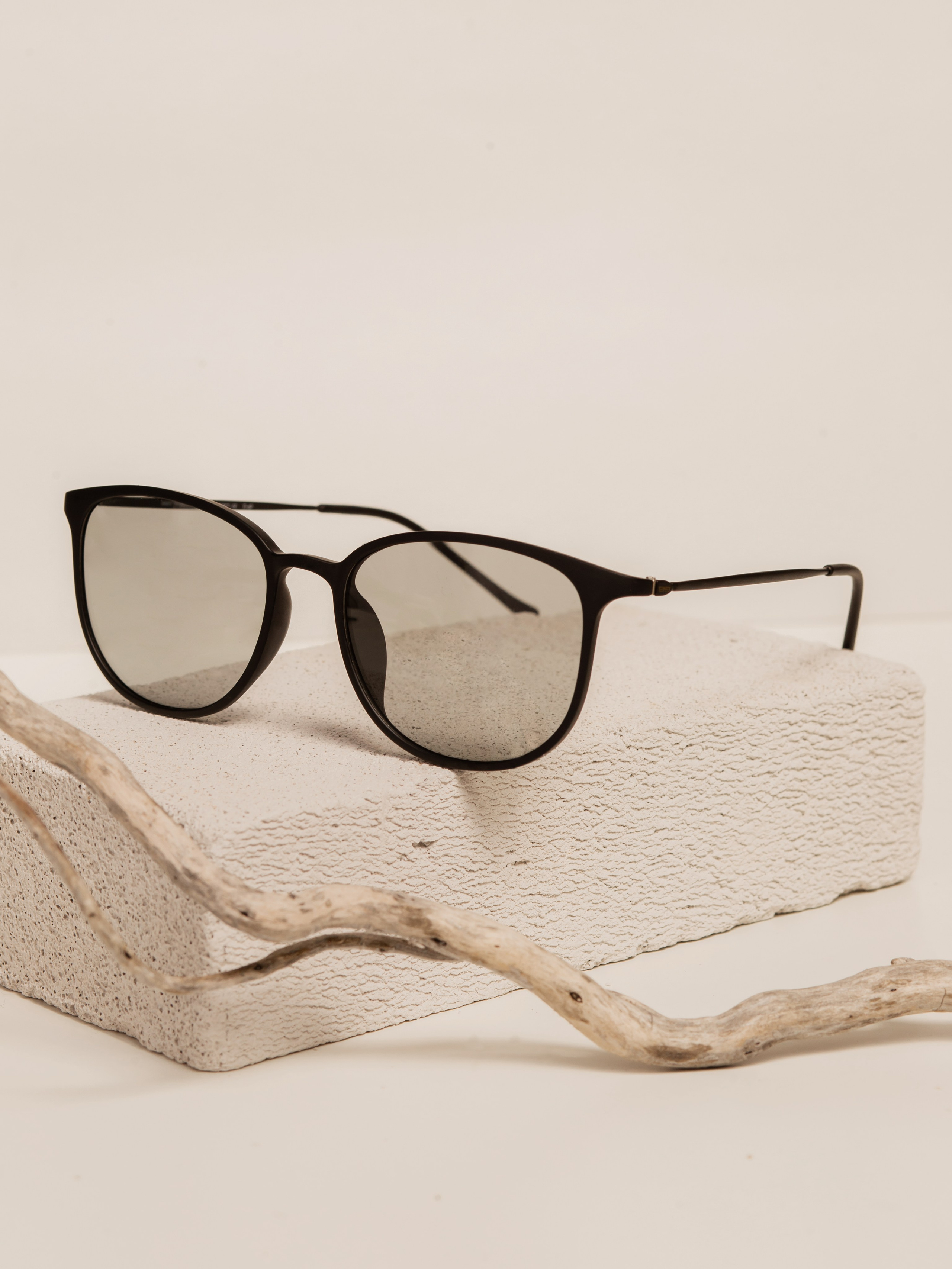 Солнечные очки. Предметный фотограф для маркетплейсов в Кемерово Ольга Воловяшко