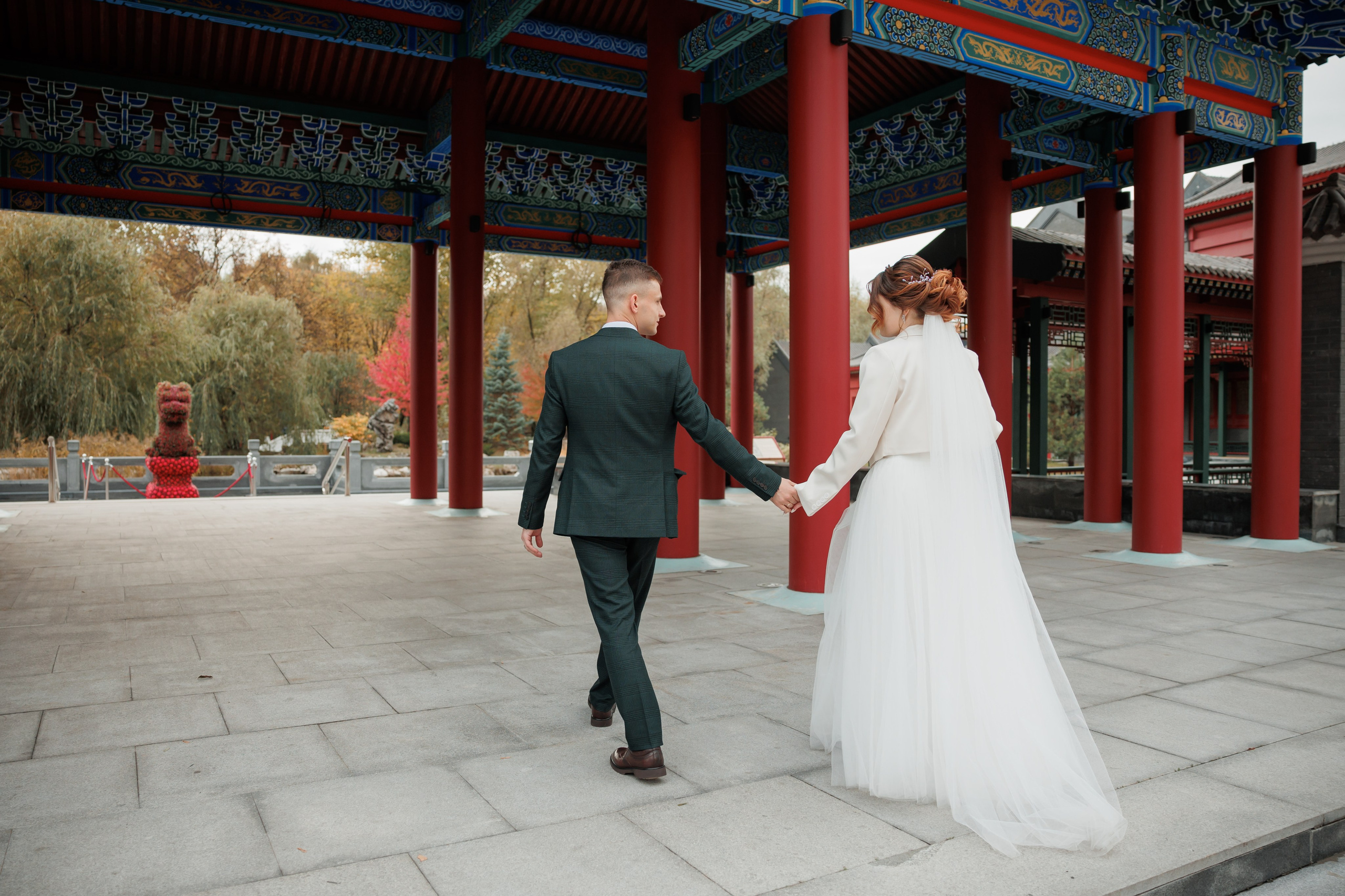 Константин и Дарья, ЗАГС ВДНХ, отель Soluxe, ресторан «Антик». Свадебный и репортажный фотограф (Москва, Королев и другие)