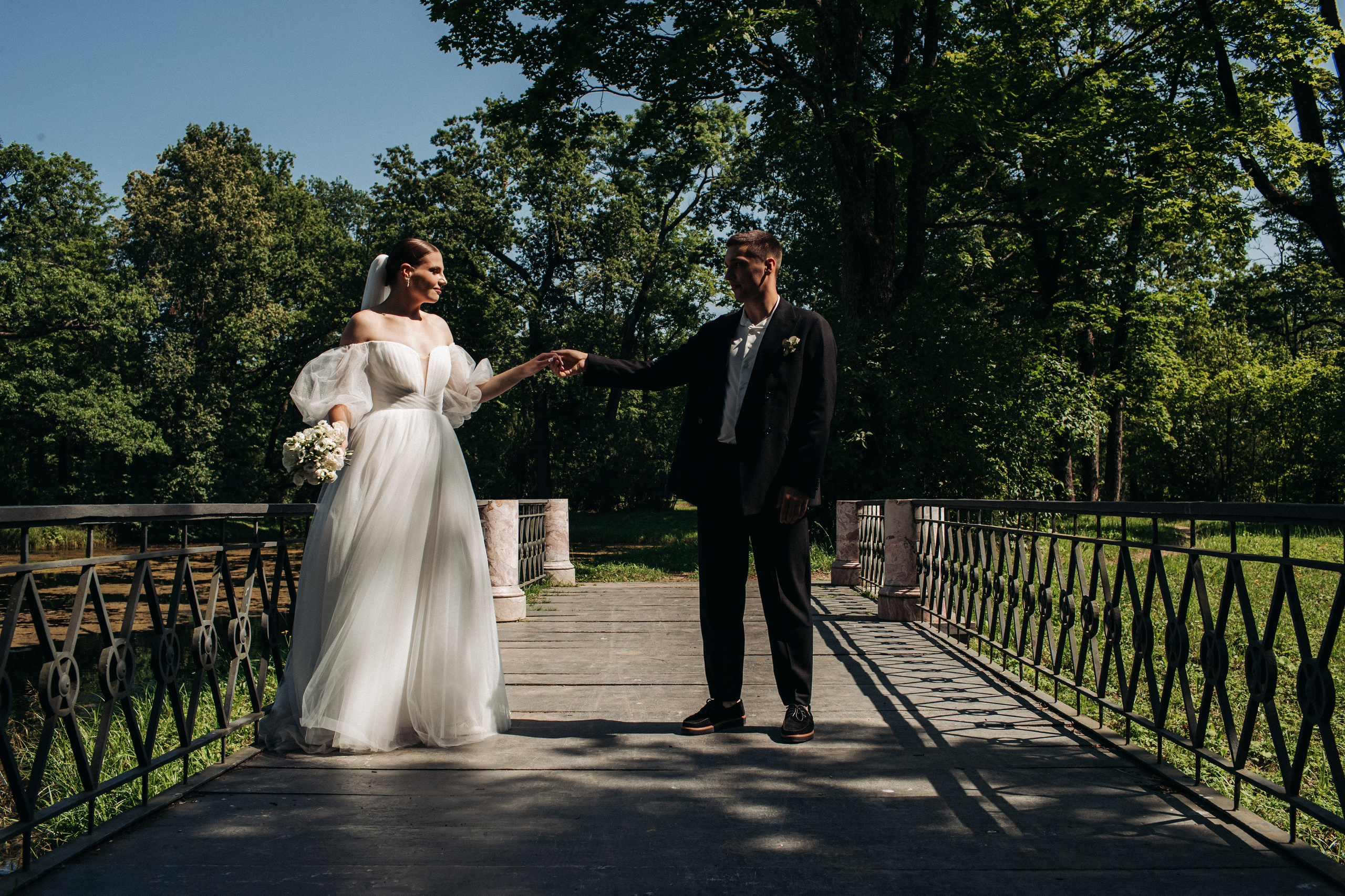 Vlad & Nadya (Saint-Petersburg, Russia). Destination wedding photographer Peter Letu