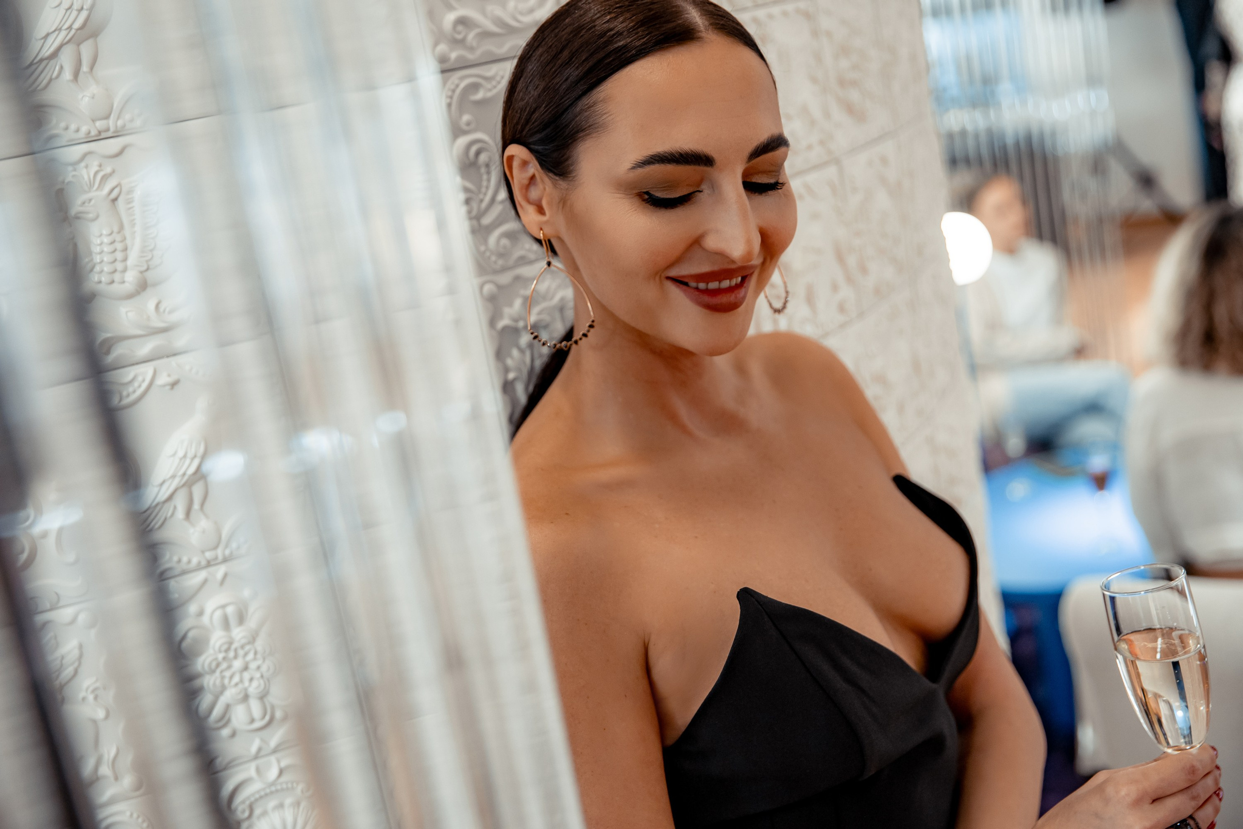 Презентация коллекции цветных драгоценностей в Le Noir. Главная