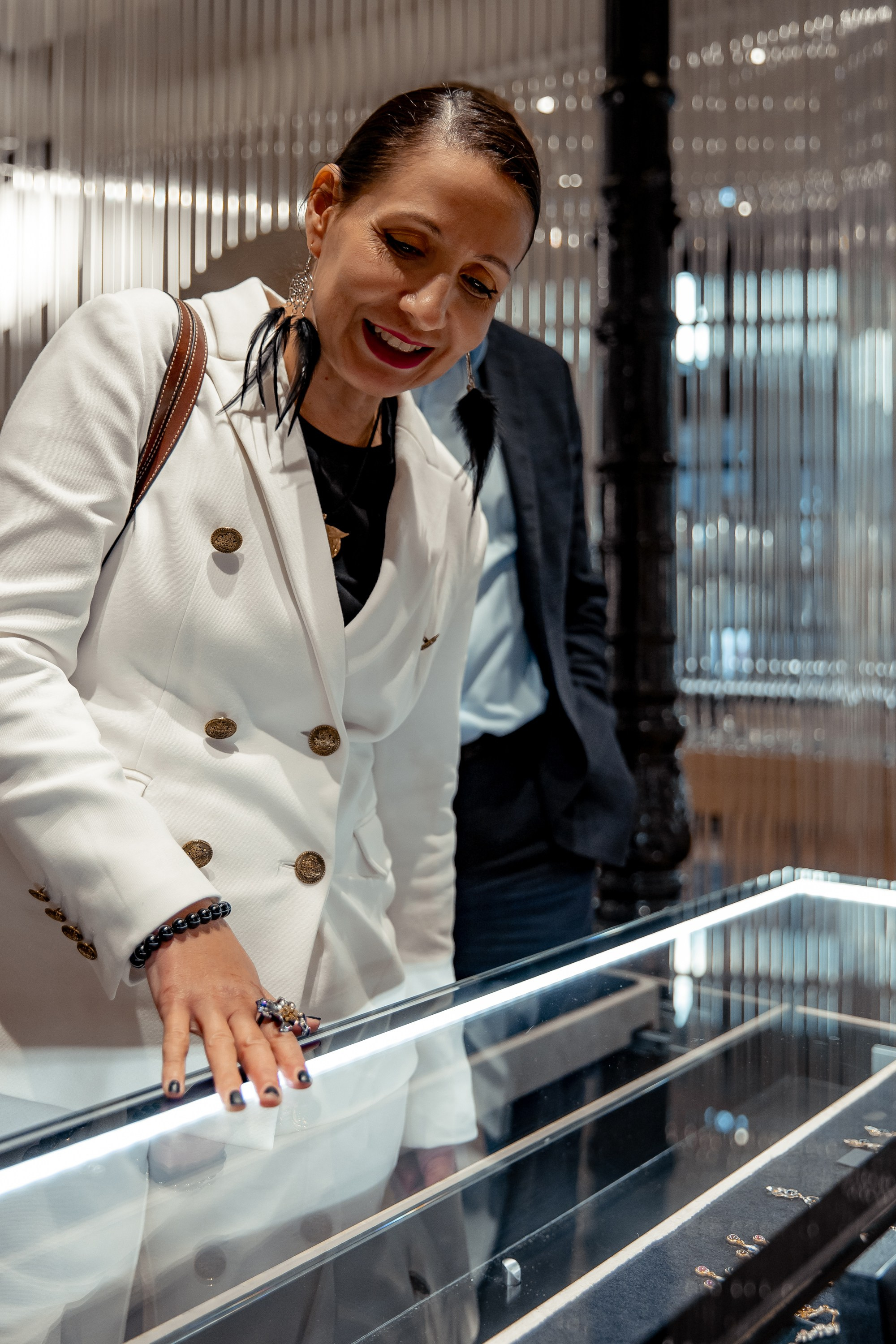 Презентация коллекции цветных драгоценностей в Le Noir. Главная