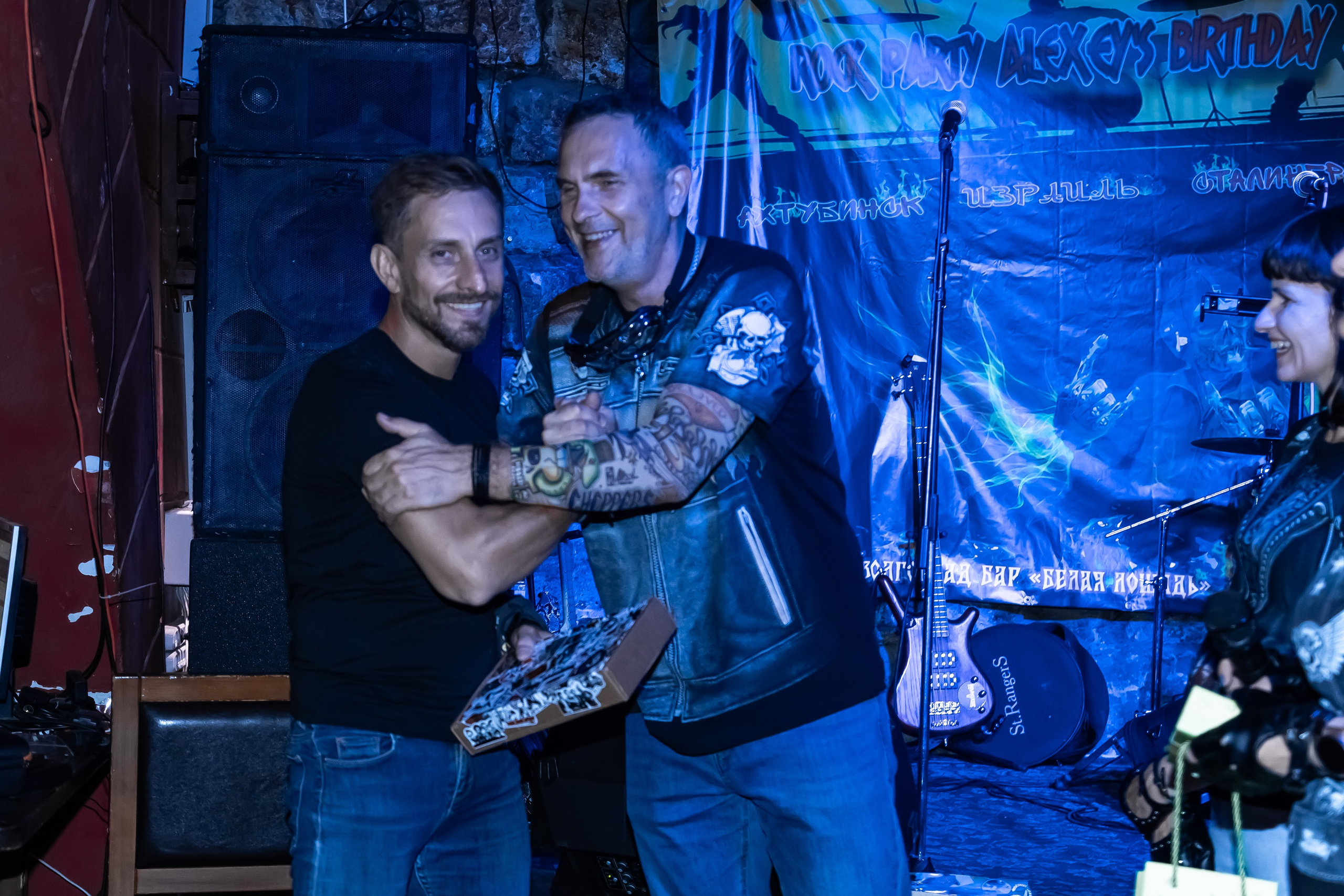 День Рождения Алексея в баре «Белая Лошадь». Фотограф в Волгограде Норченко Светлана