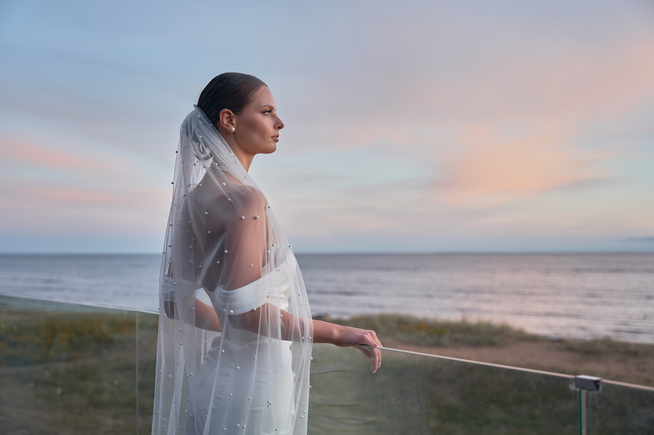 WEDDING / LOVE STORY