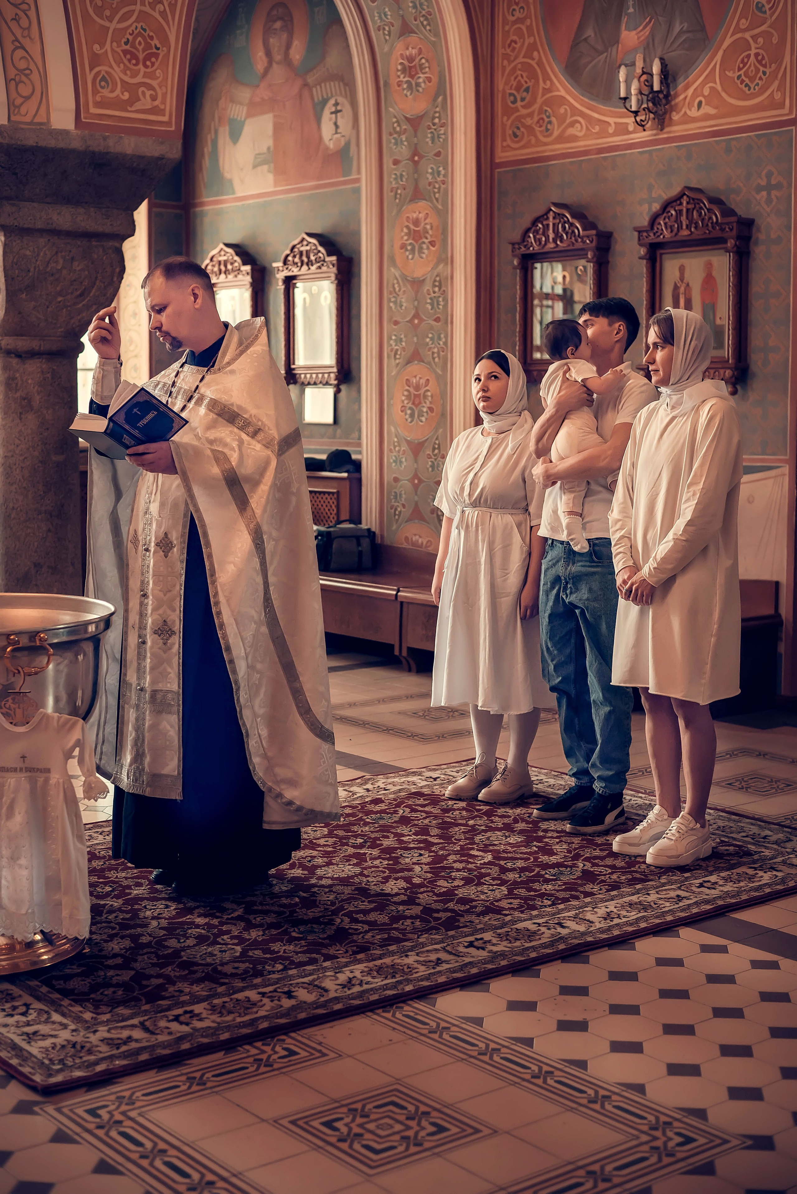 Крещение Красноярск. Фотографы крещения/венчания  Красноярск Татьяна и Вячеслав Переваловы