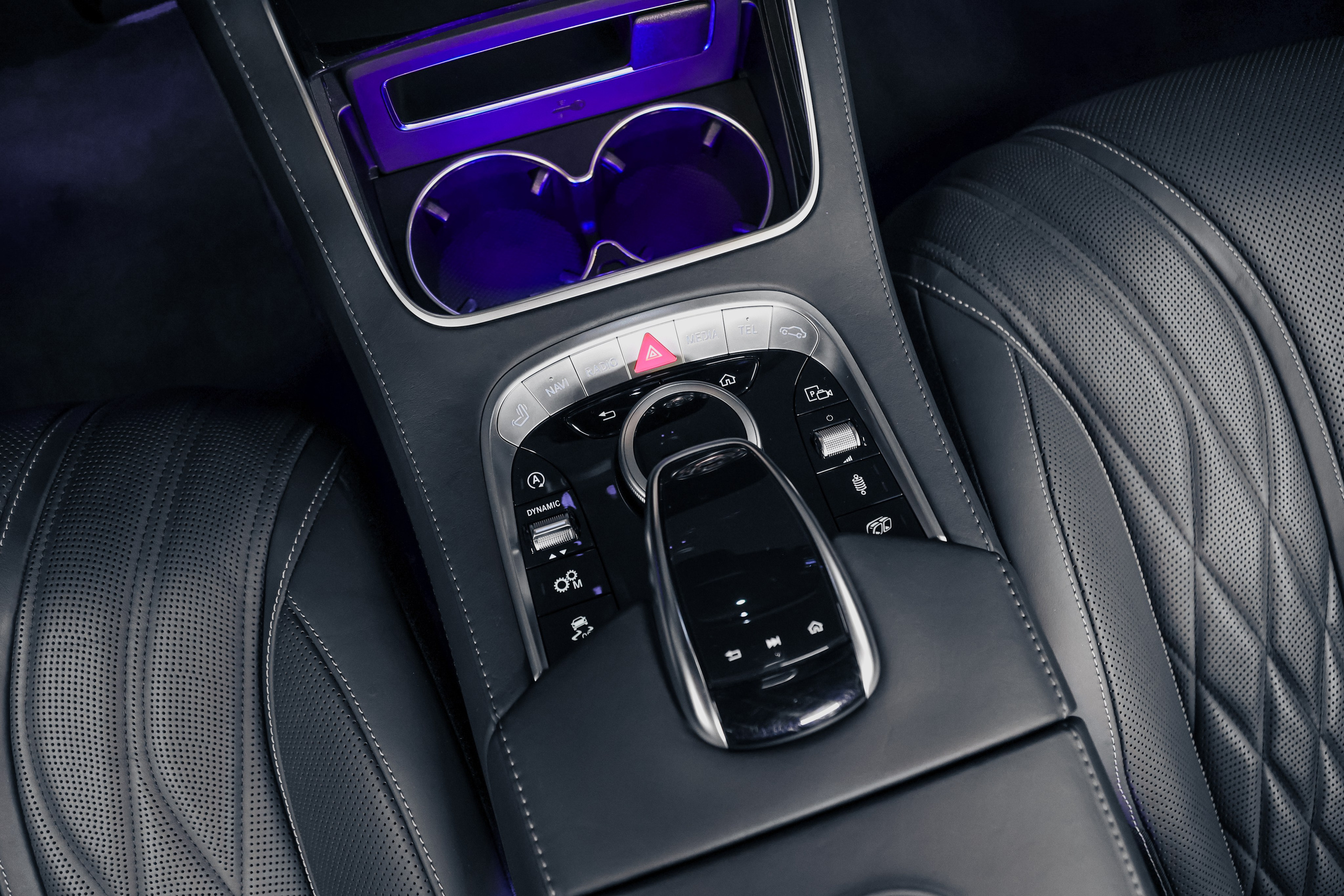 2020 MERCEDES BENZ S63 AMG WHITE ON BLACK $145,000 / 27,100 KM ODOMETER. Mixturecaptures