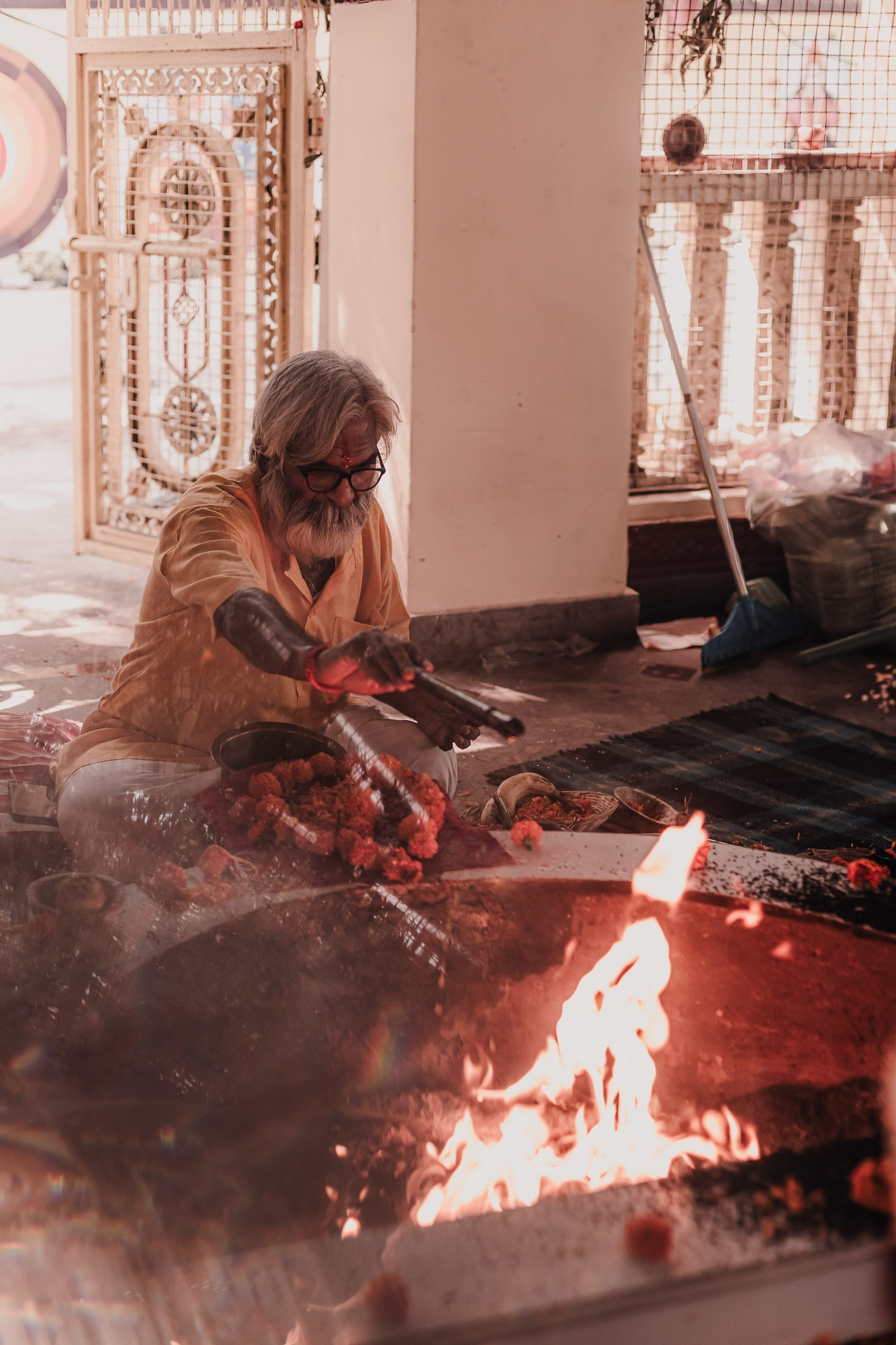 Navaratri yajna at Devraha Baba Ji ashram. Мариам Багдасарян