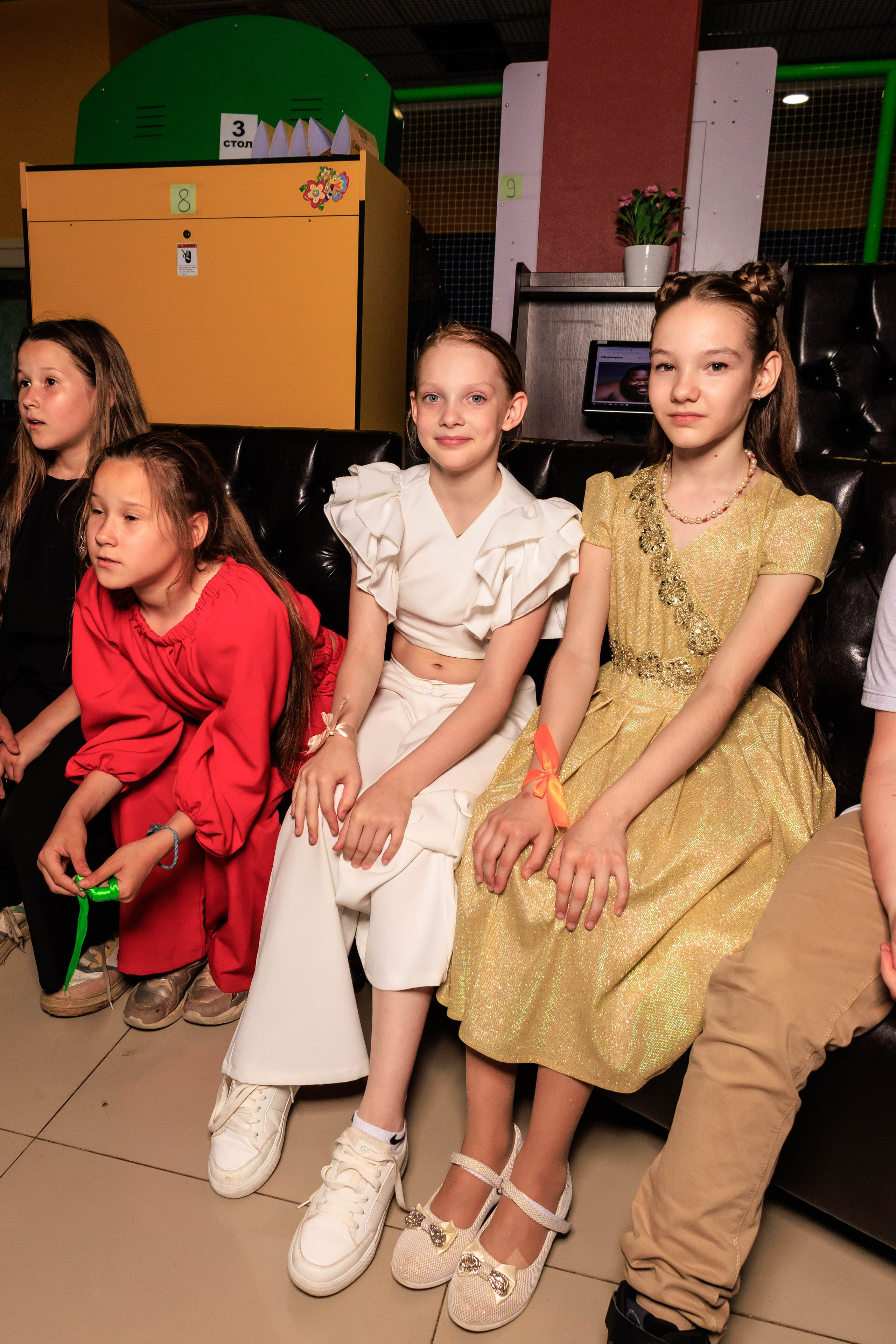 Выпускной 4 класс. Фотограф в Москве Дмитрий Емельянов