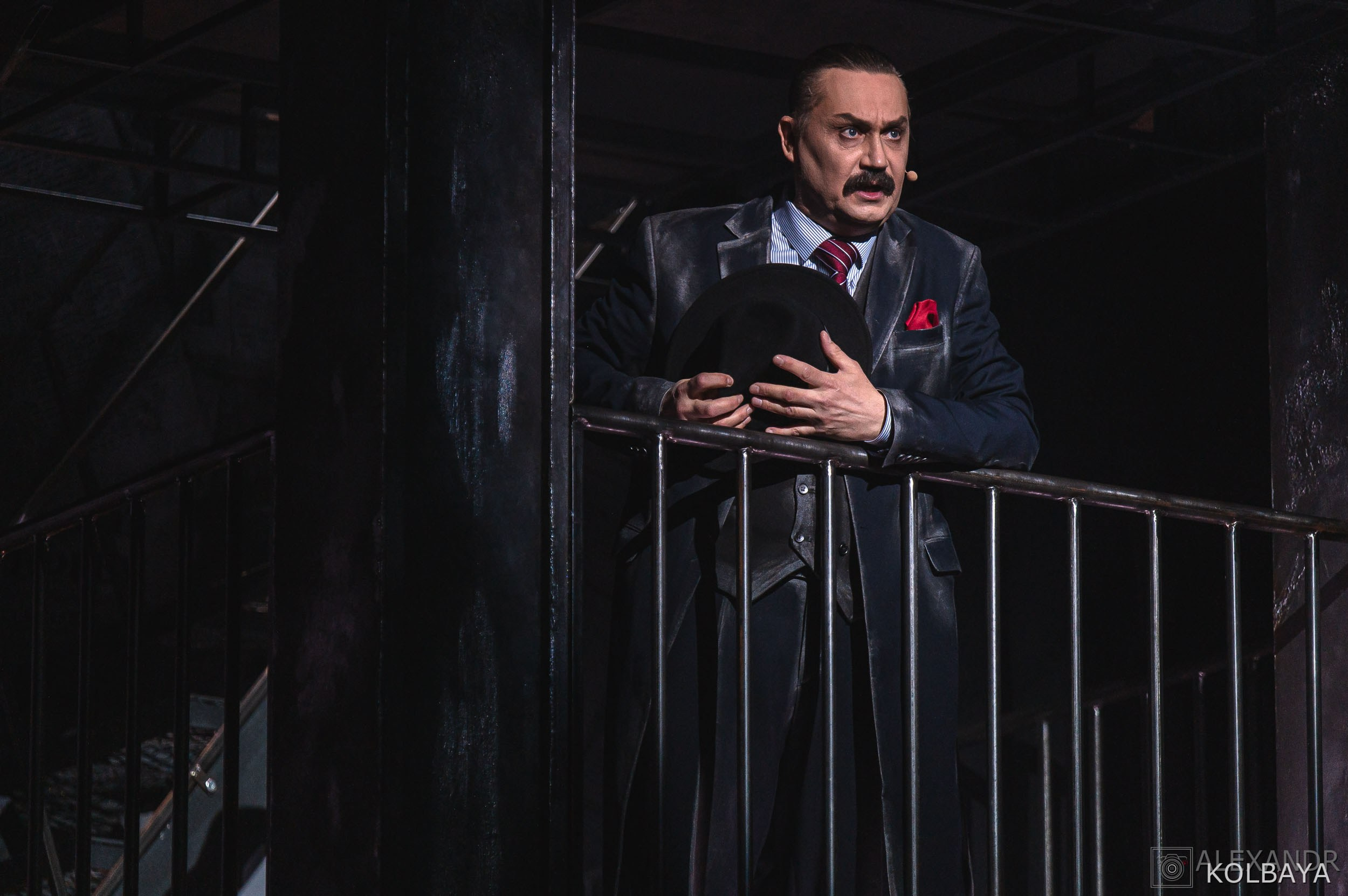 Фотографии со спектакля «Однажды в городе N». Концертный и театральный репортажный фотограф в Москве Александр Колбая