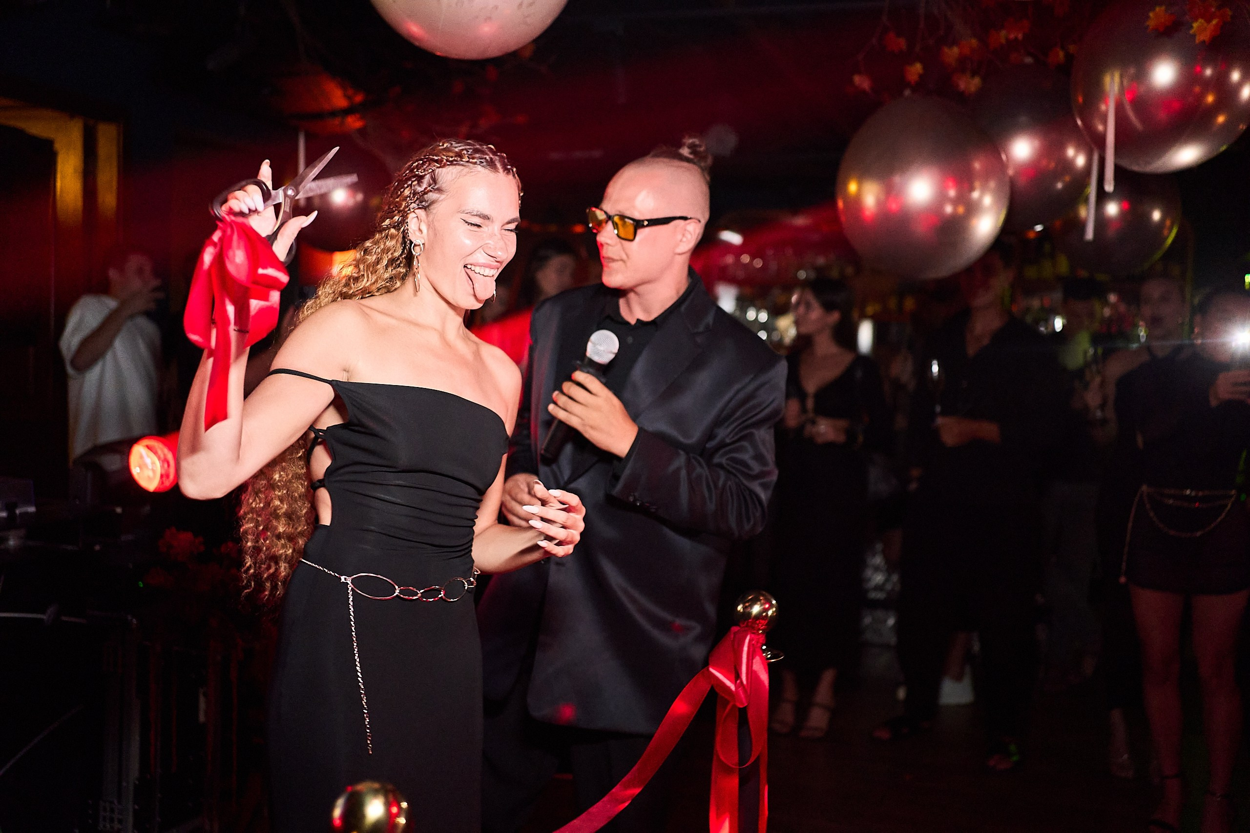 Black silk. Главная