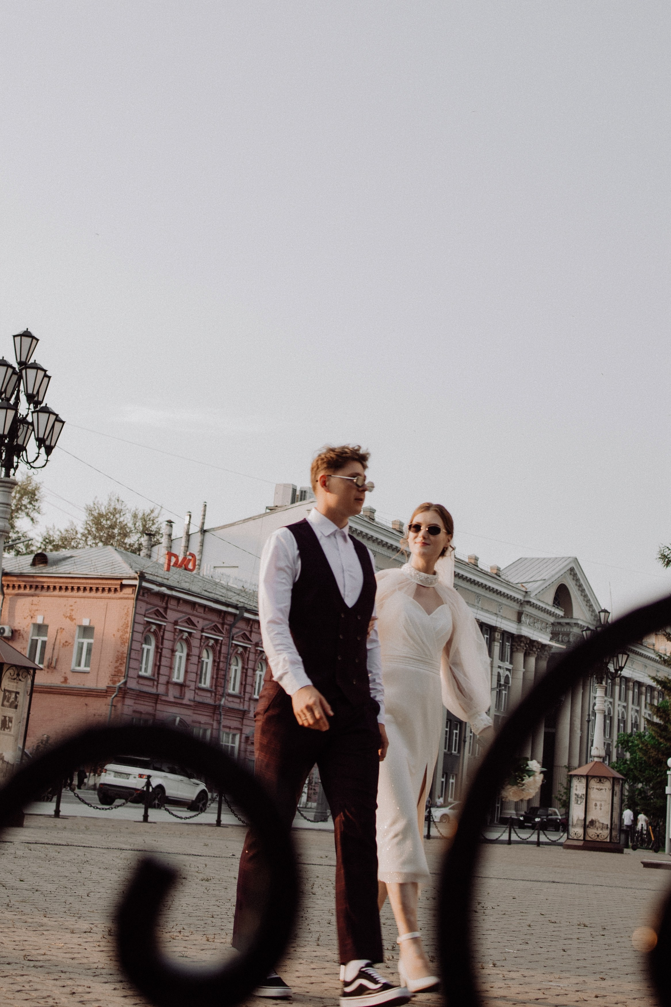 Владислав и Юлия Вечерняя прогулка по городу. Свадебный Фотограф в Иркутске Екатерина Елисеева