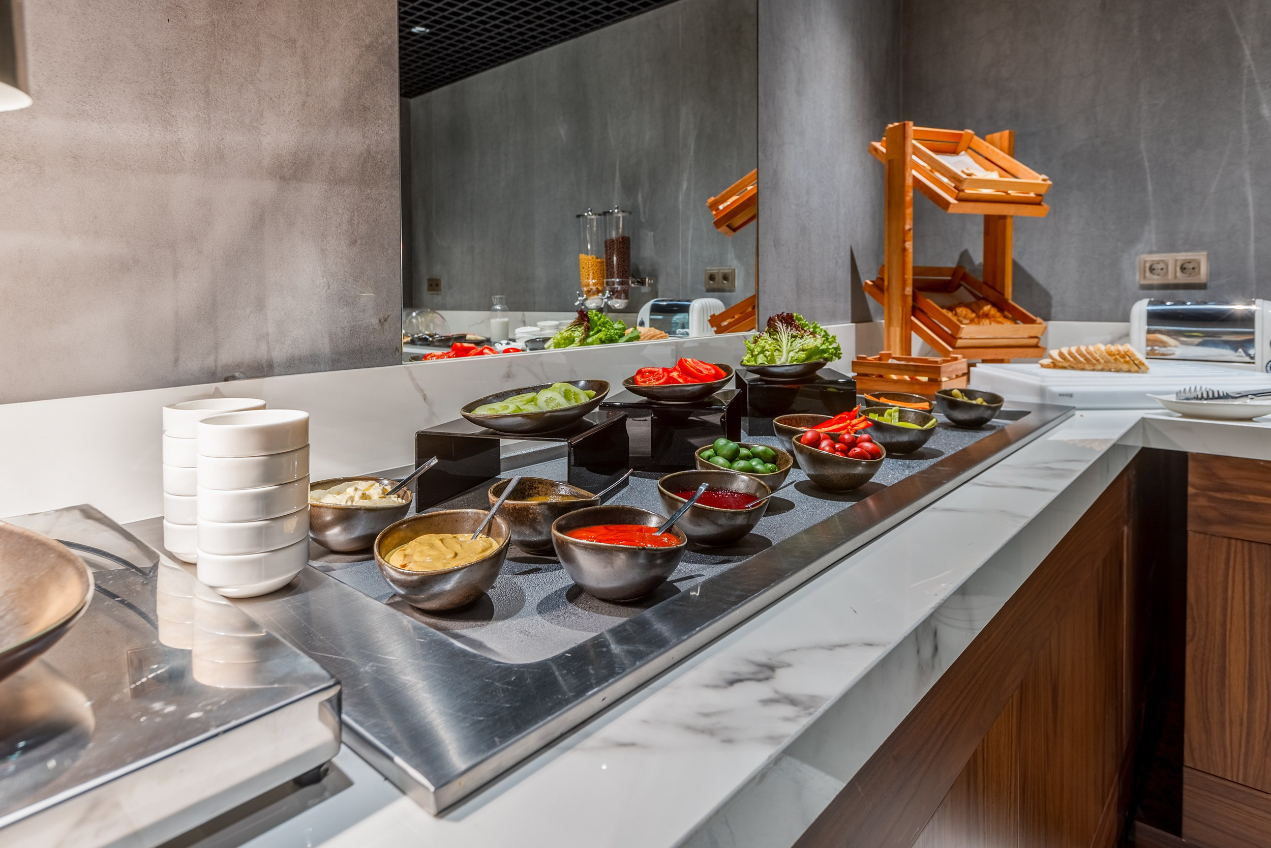 HOTEL PIAZZA EPIGRAPH (BATUMI). Режиссёр, клипмейкер, фотограф — Андрей Охота