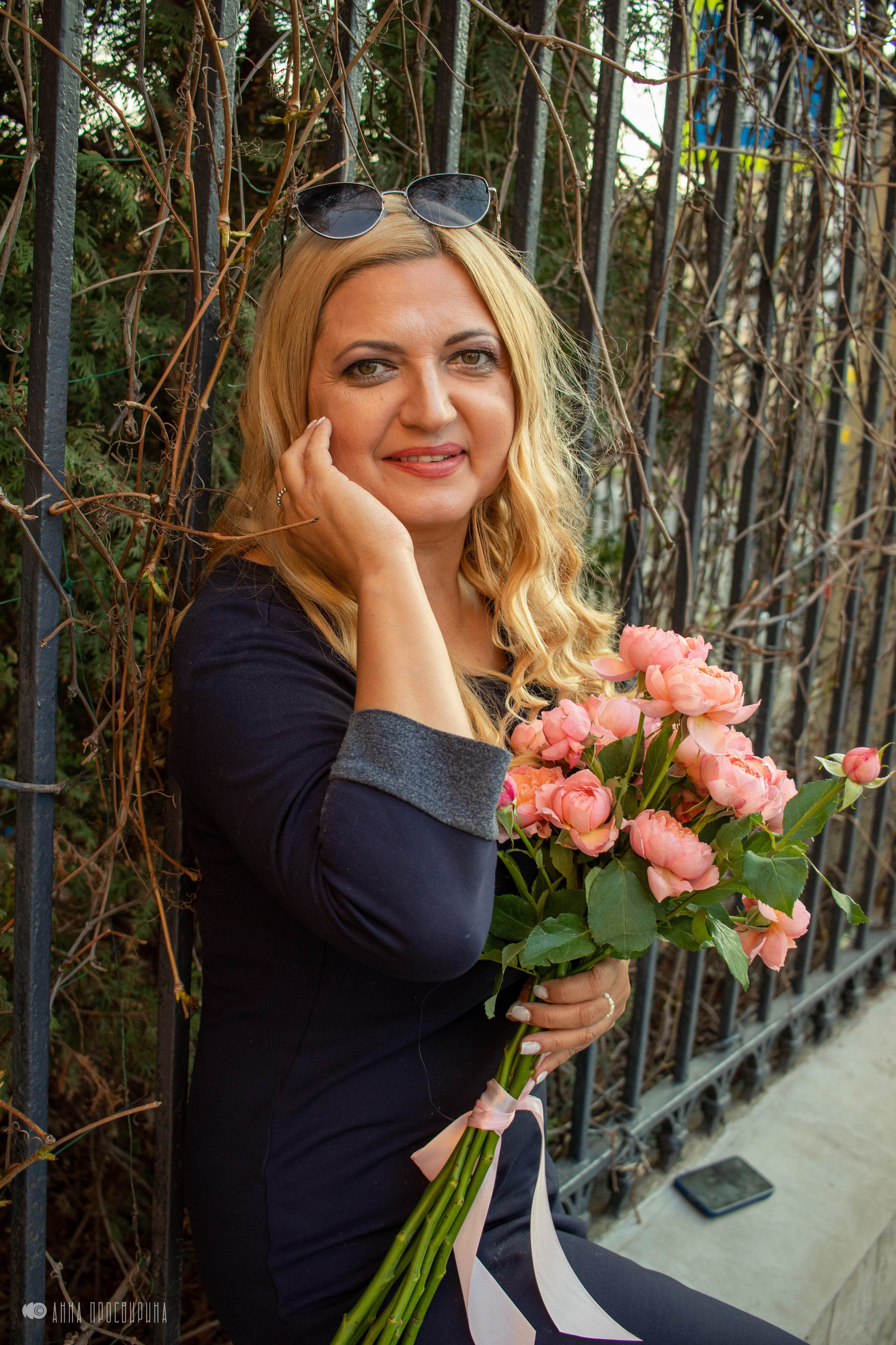 Контент-съемка с цветами, канал Грибоедова. Ваш фотограф в Санкт-Петербурге Анна Просвирина