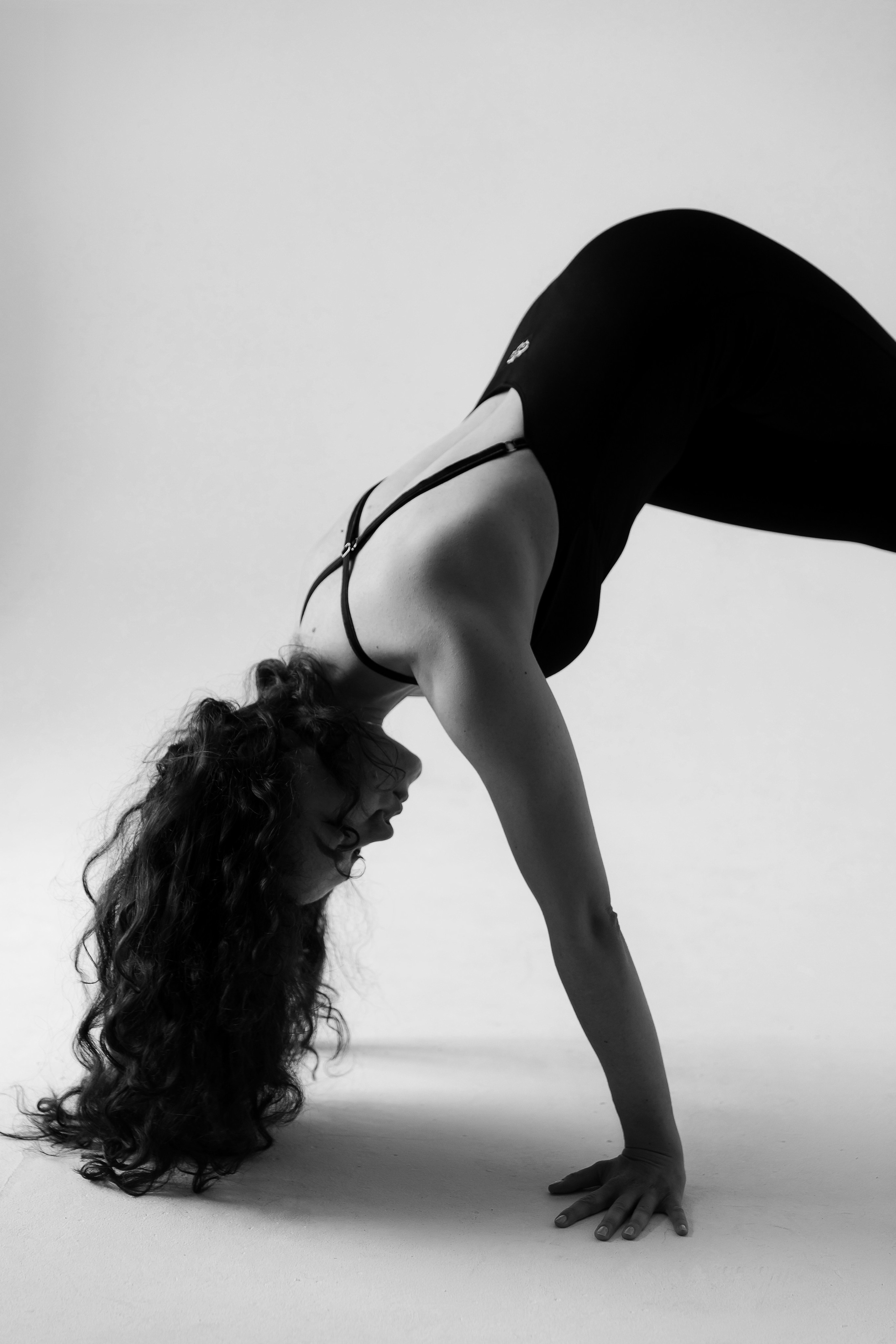 Алёна тренер по пилатесу. Свадебный и семейный фотограф Александра Кос