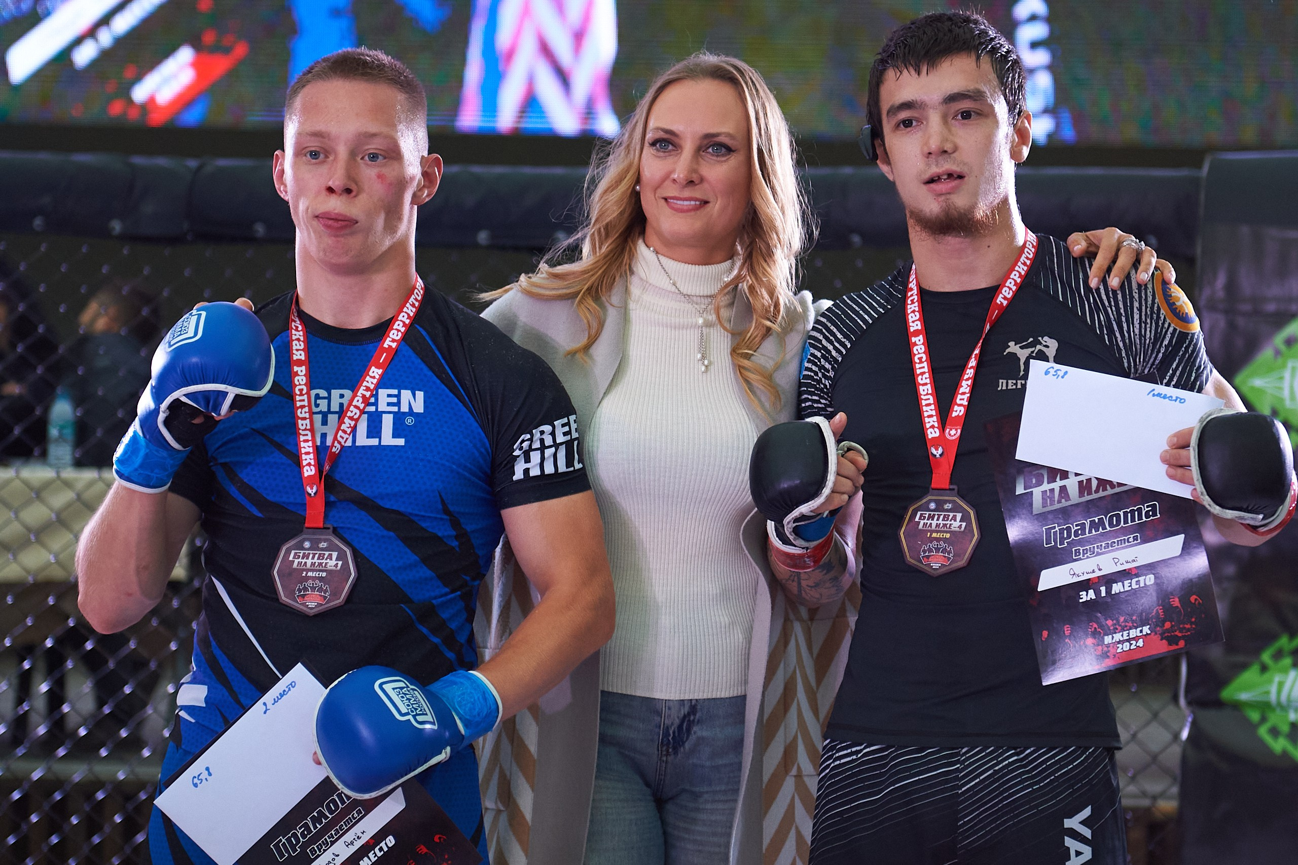 ММА. Битва на Иже-4. Спортивный репортажный фотограф в Ижевске Сергей Мерзляков