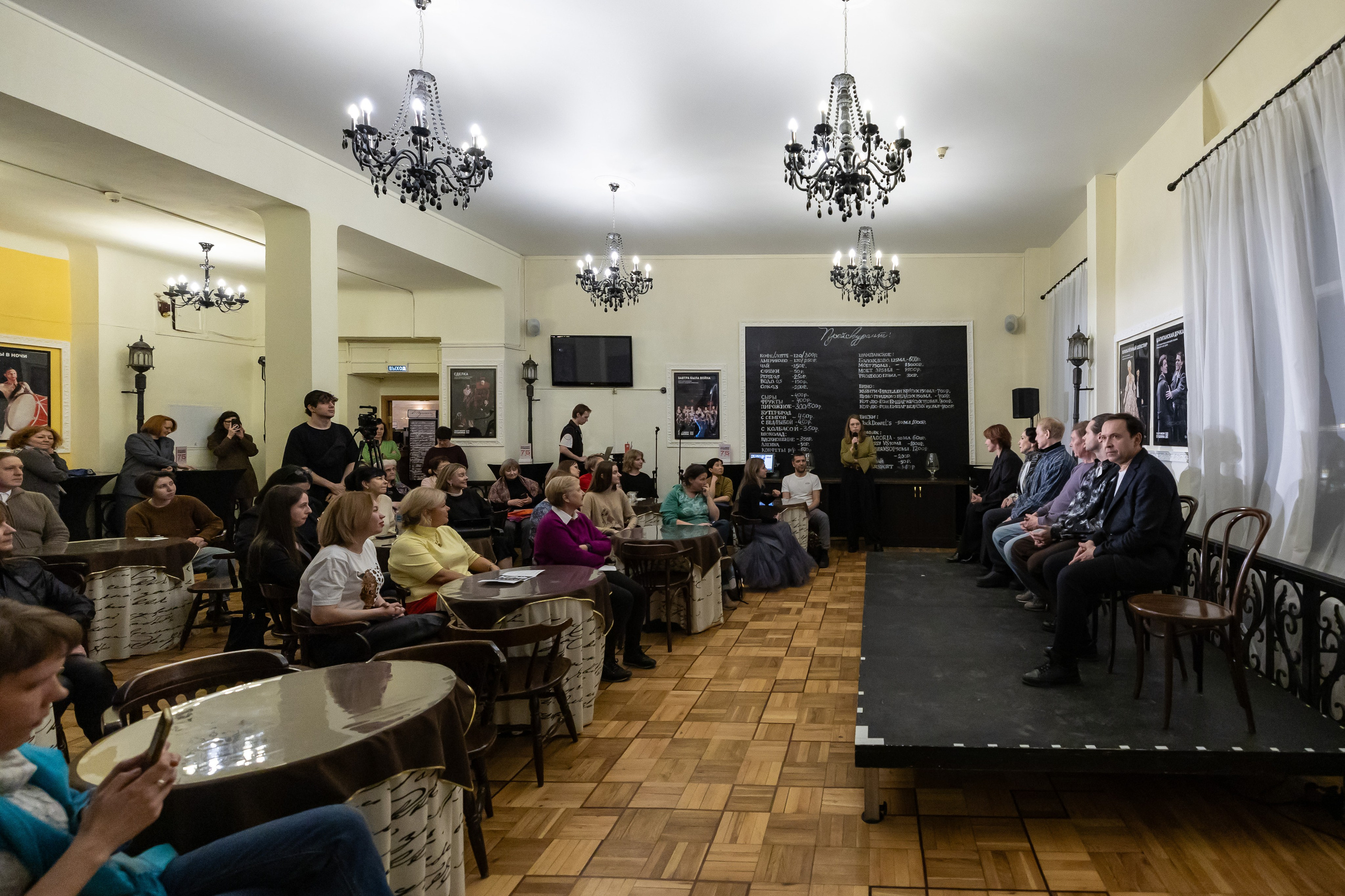 Ночь театров — Театр Пушкина. Фотограф Владимир Охрименко