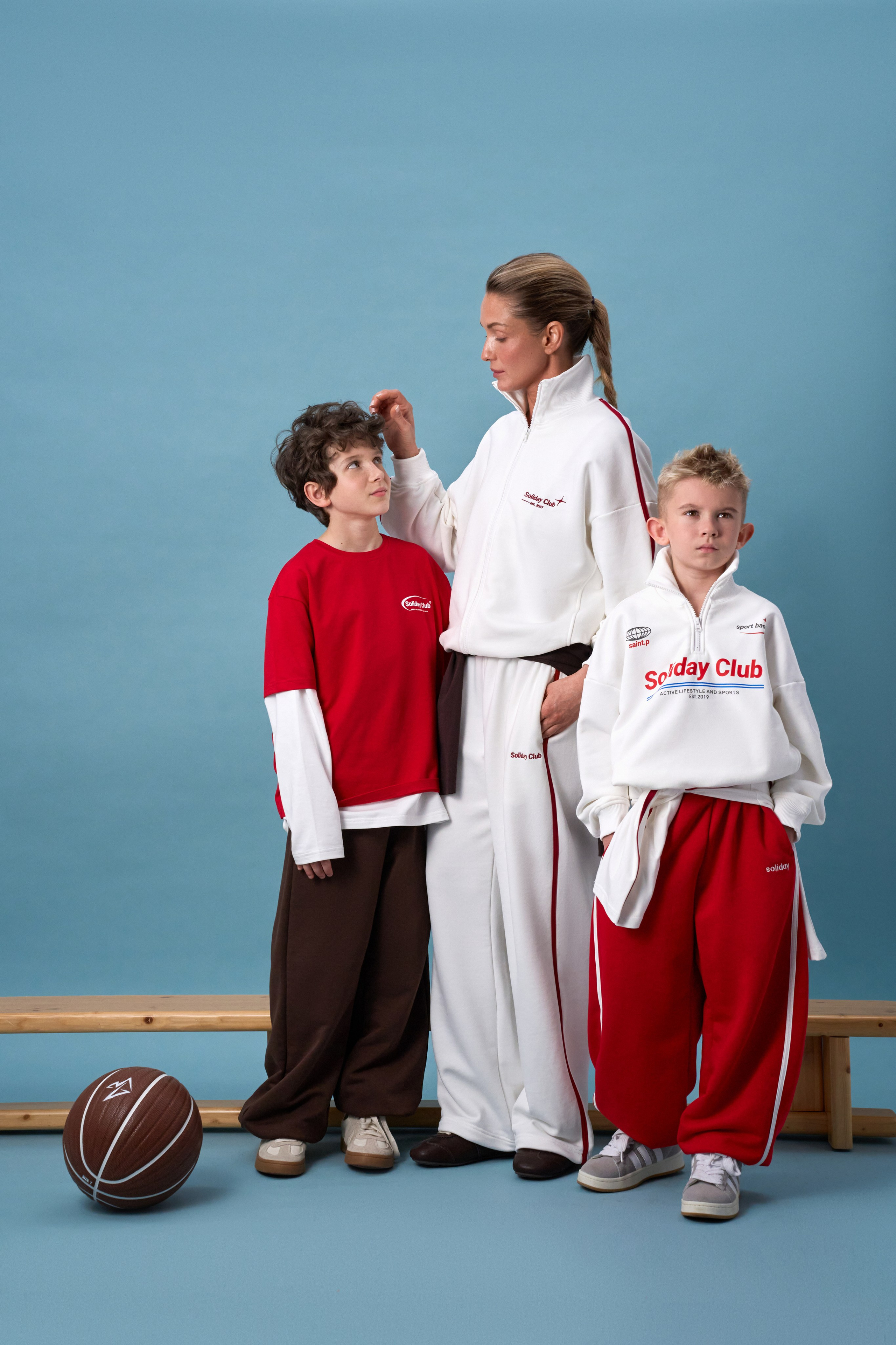 VINTAGE FAMILY CLUB. Creative Fashion Photographer & Art Director